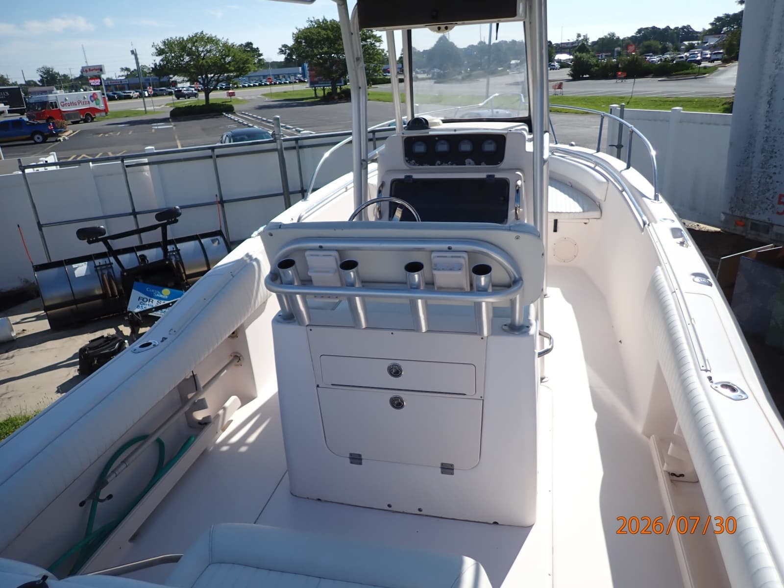 2004 Grady-White 257 Advance - Photo 8