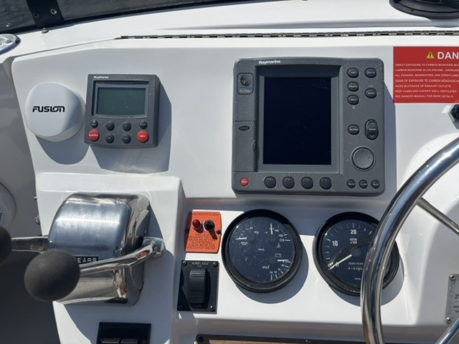 2001 Mainship 390 - Photo 9
