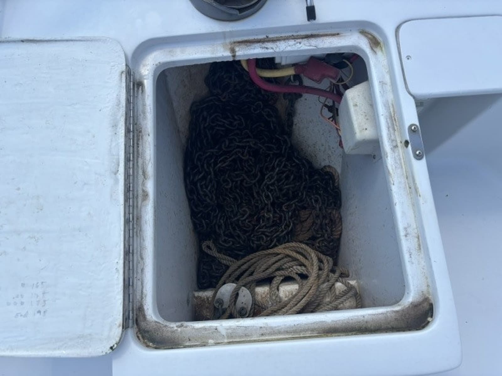 2001 Mainship 390 - Photo 66