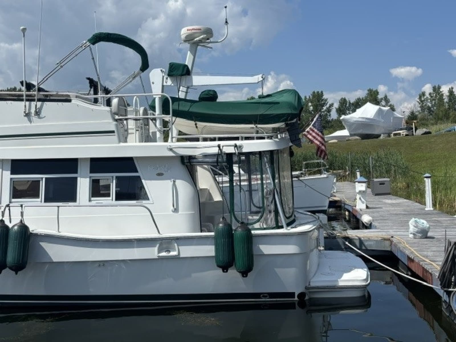 2001 Mainship 390 - Photo 82