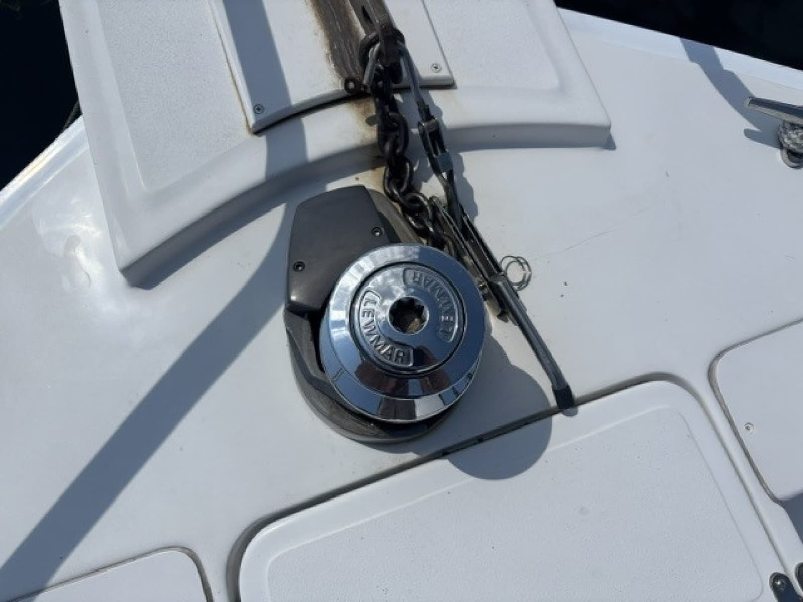 2001 Mainship 390 - Photo 65