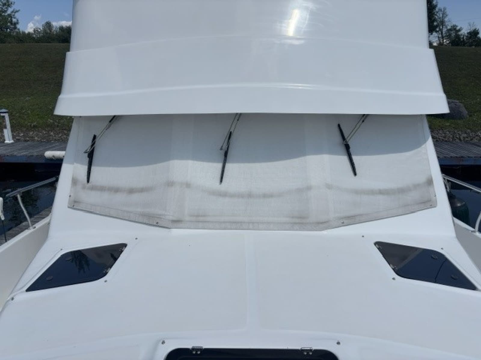 2001 Mainship 390 - Photo 69