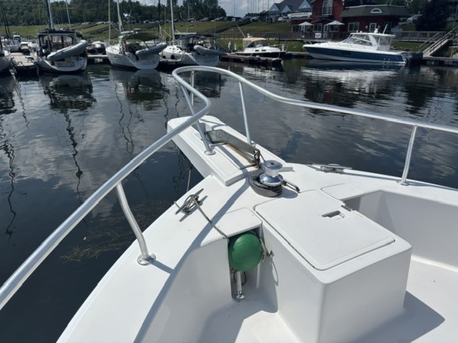 2001 Mainship 390 - Photo 64