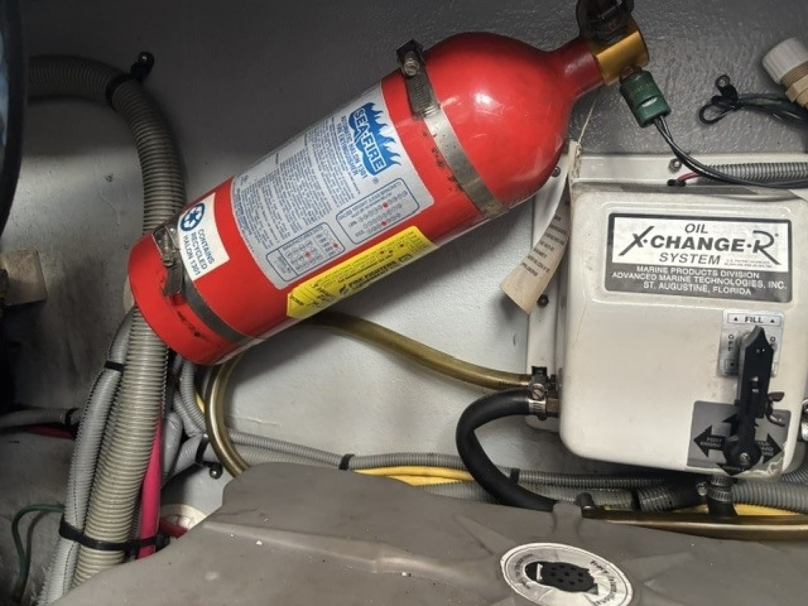 2001 Mainship 390 - Photo 51