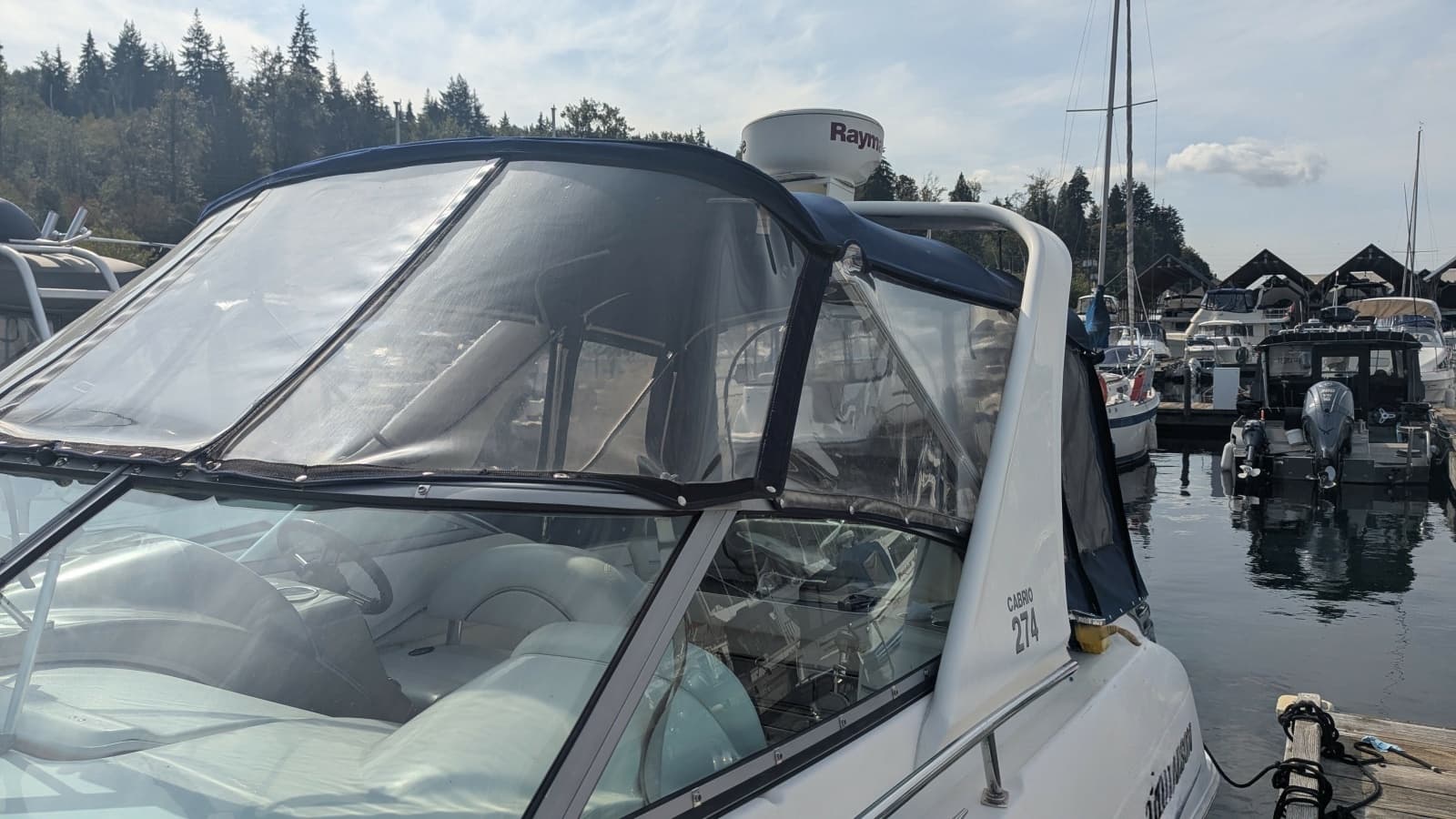 2010 Larson Cabrio 274 - Photo 5
