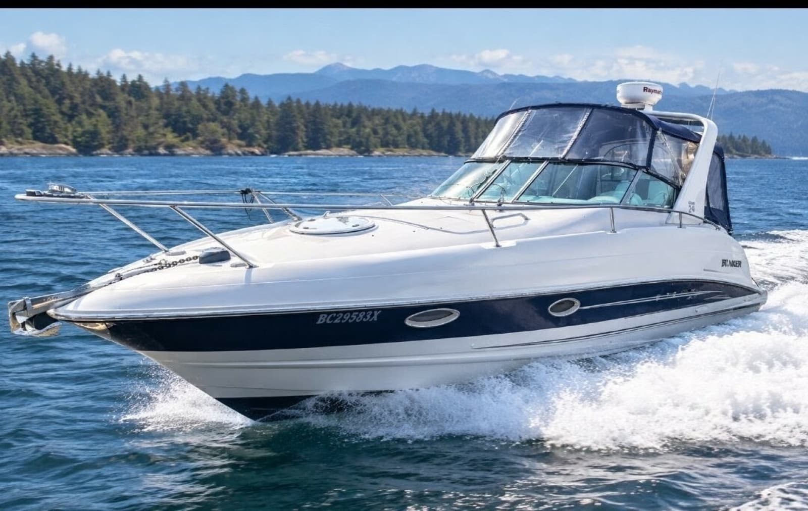 2010 Larson Cabrio 274 - Photo 1
