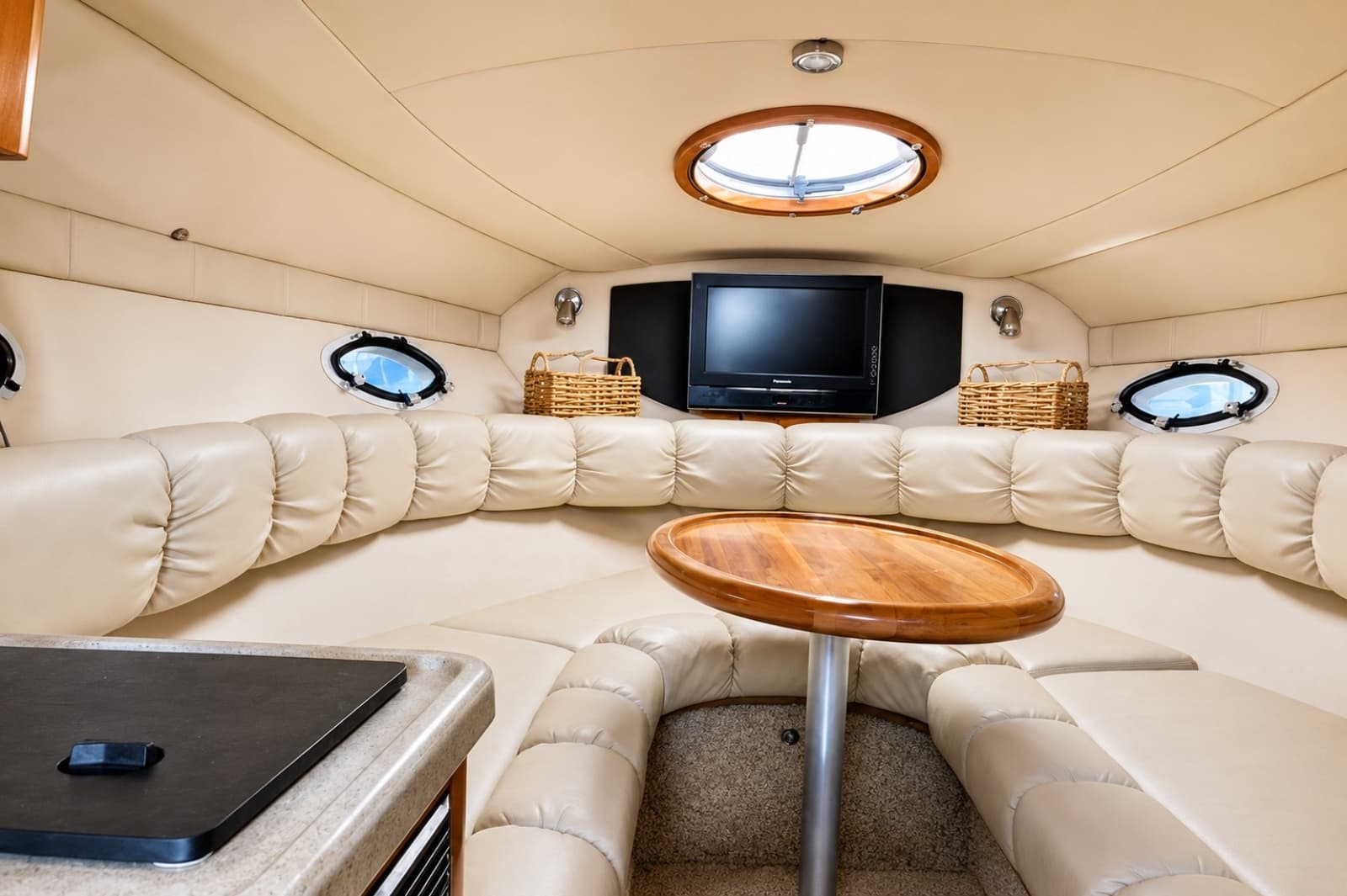2010 Larson Cabrio 274 - Photo 13