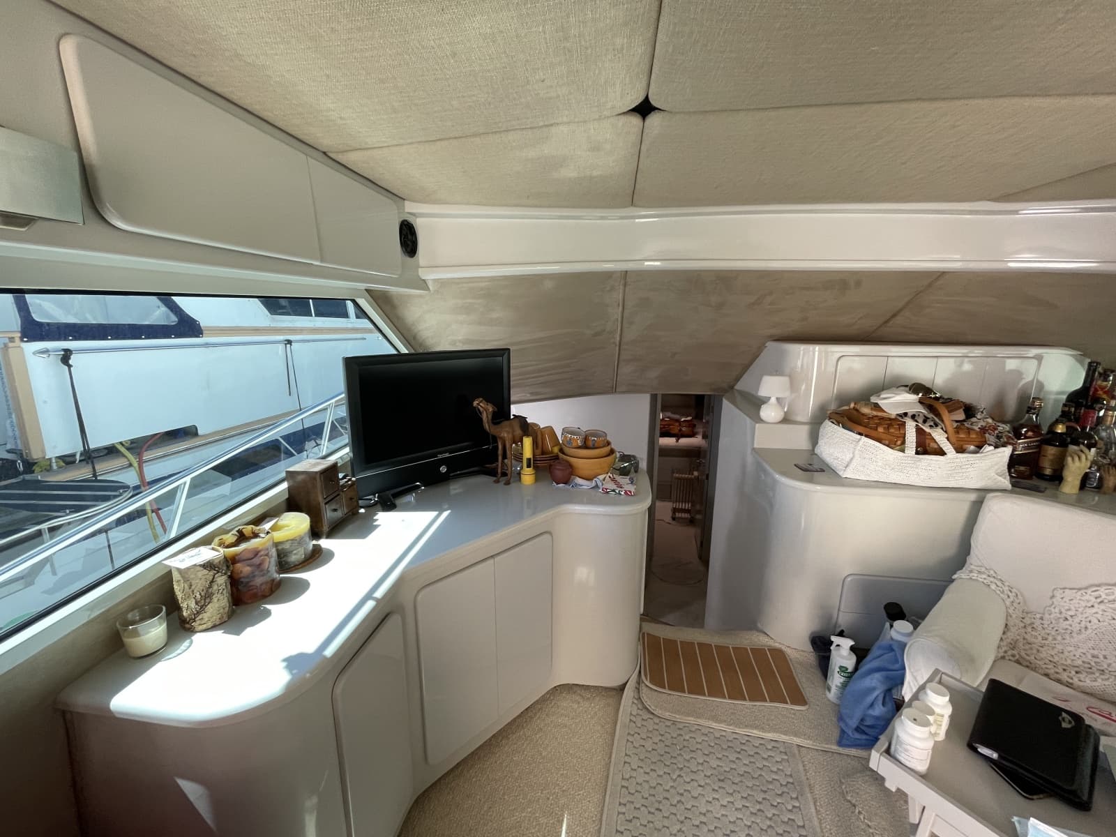 1990 Southern Cross 52 - Photo 19