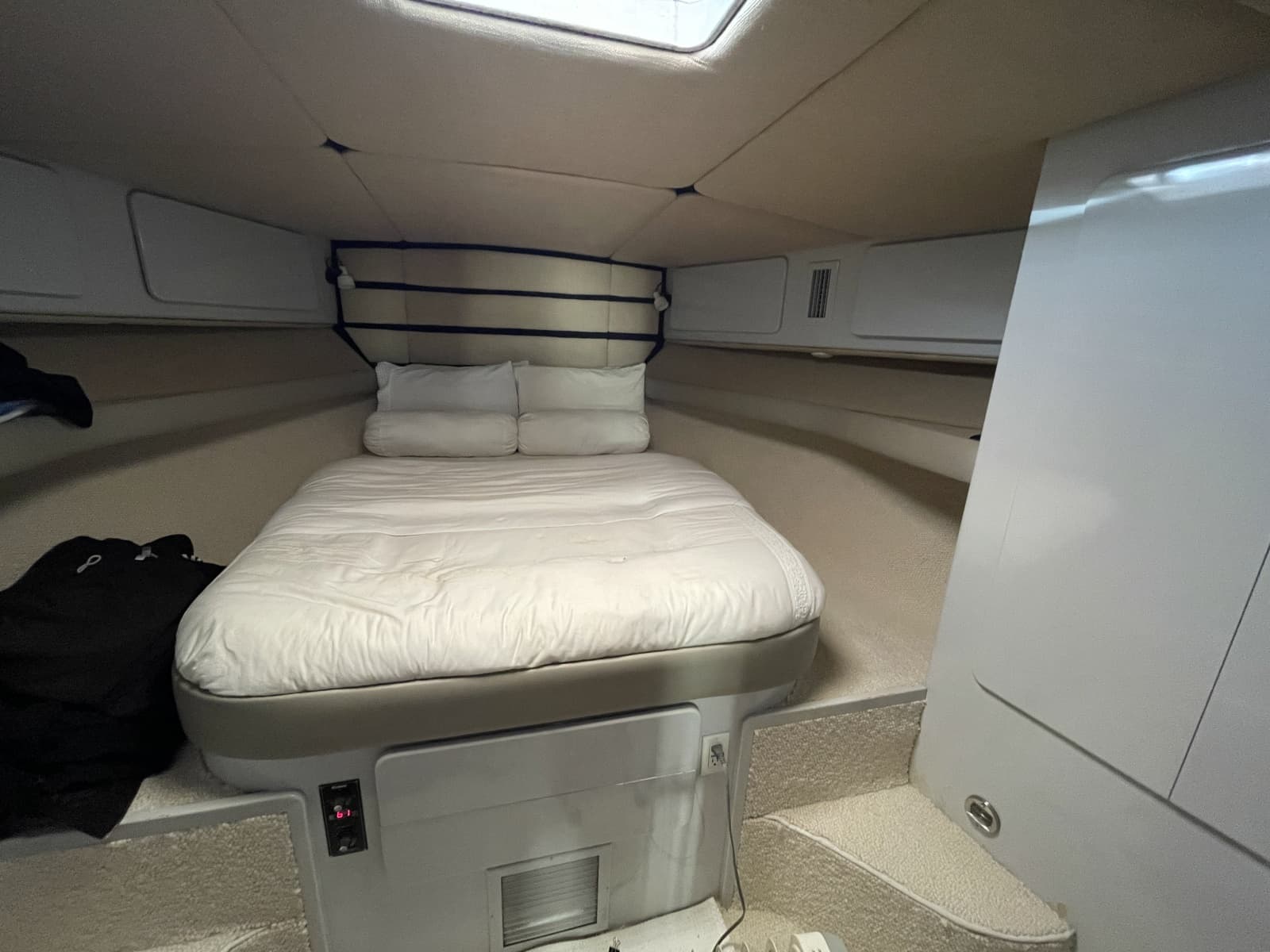 1990 Southern Cross 52 - Photo 22