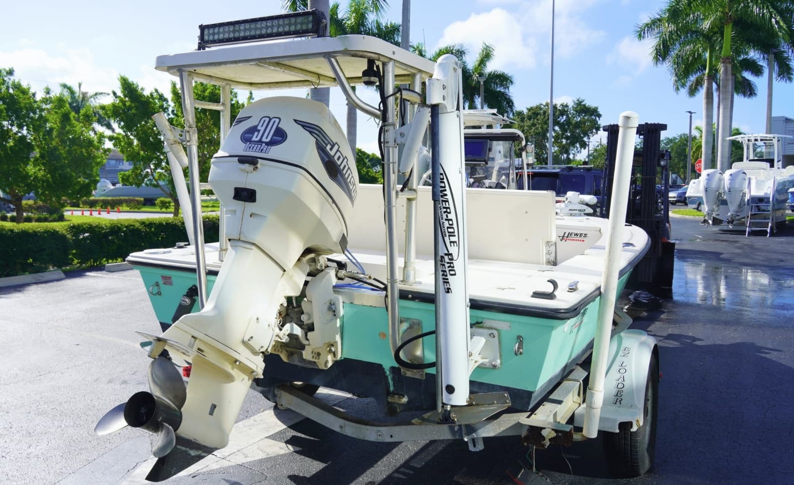 2001 Hewes Redfisher - Photo 5