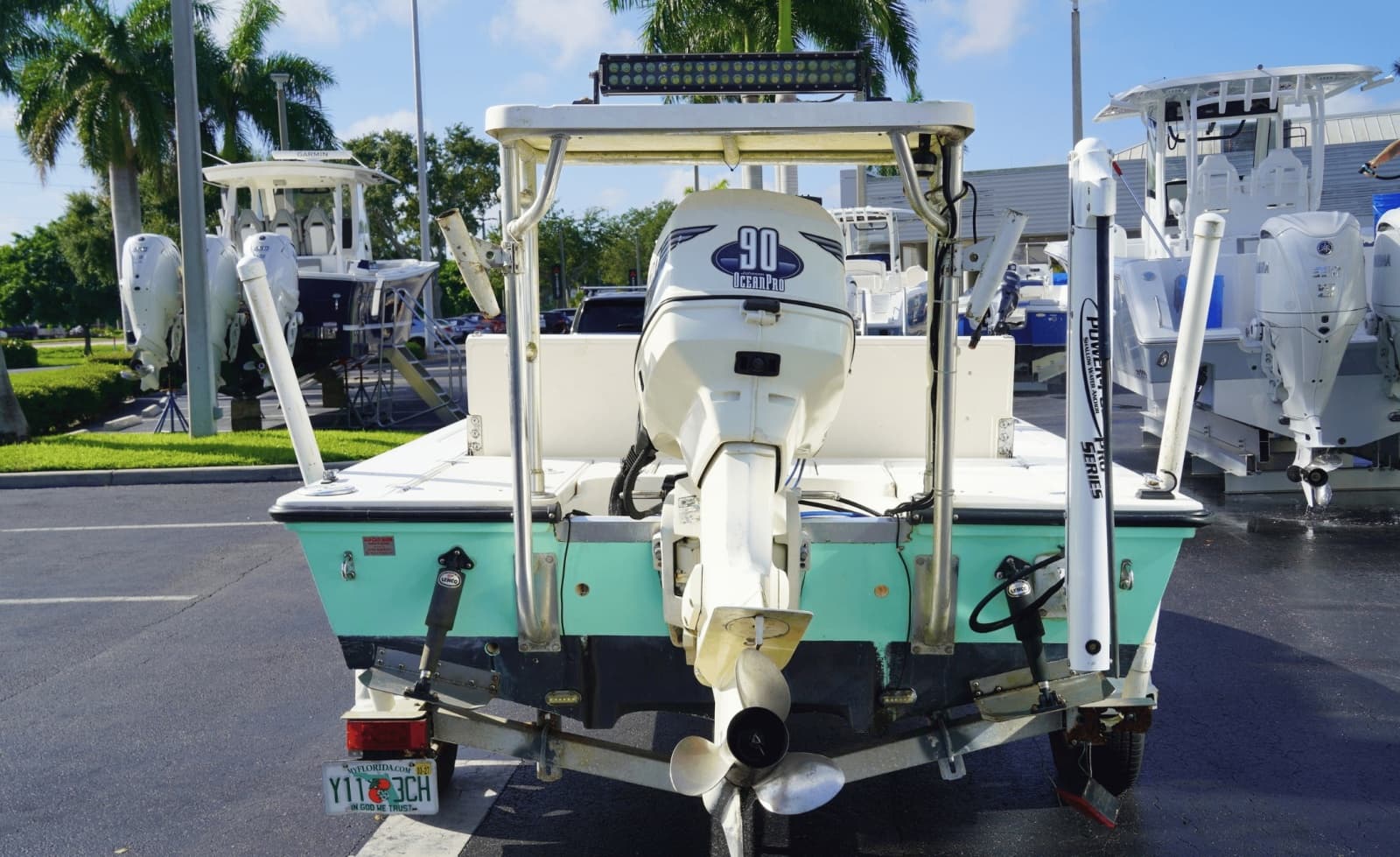 2001 Hewes Redfisher - Photo 4