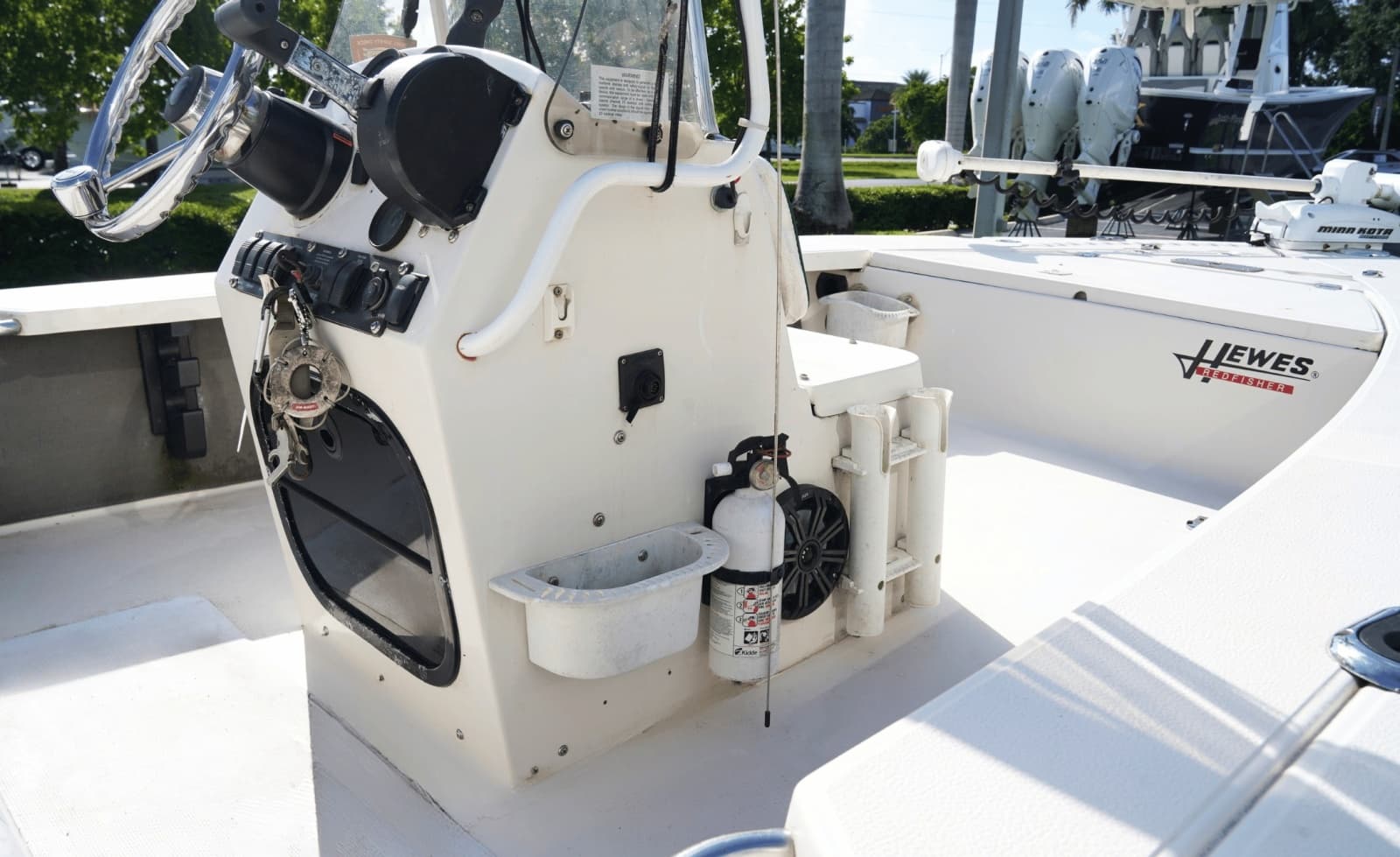 2001 Hewes Redfisher - Photo 22