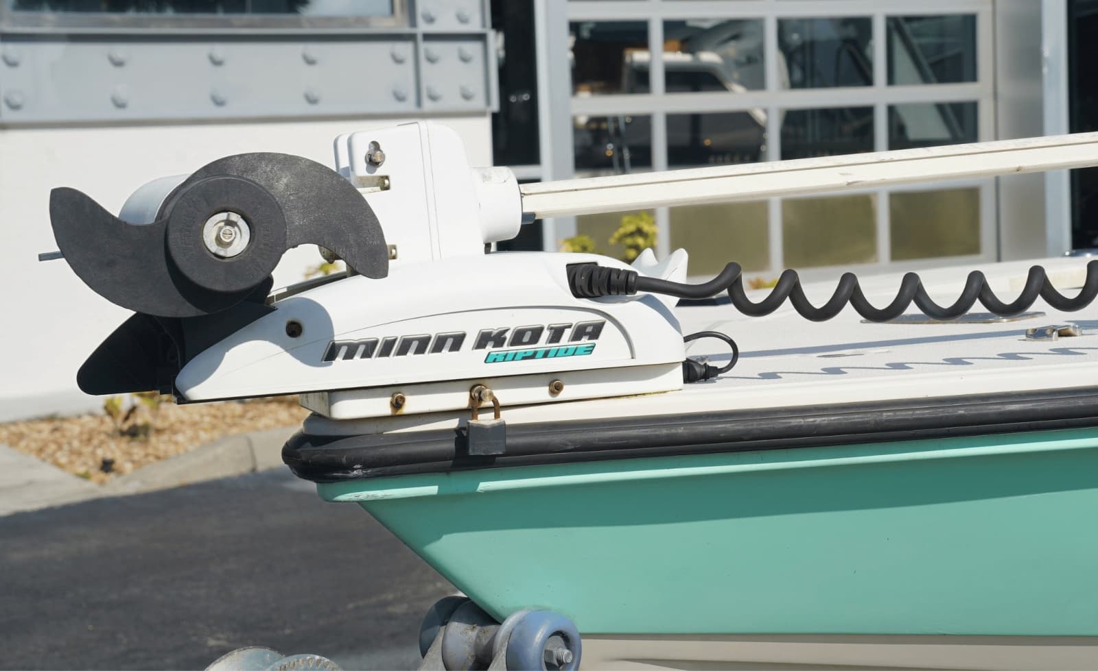 2001 Hewes Redfisher - Photo 12