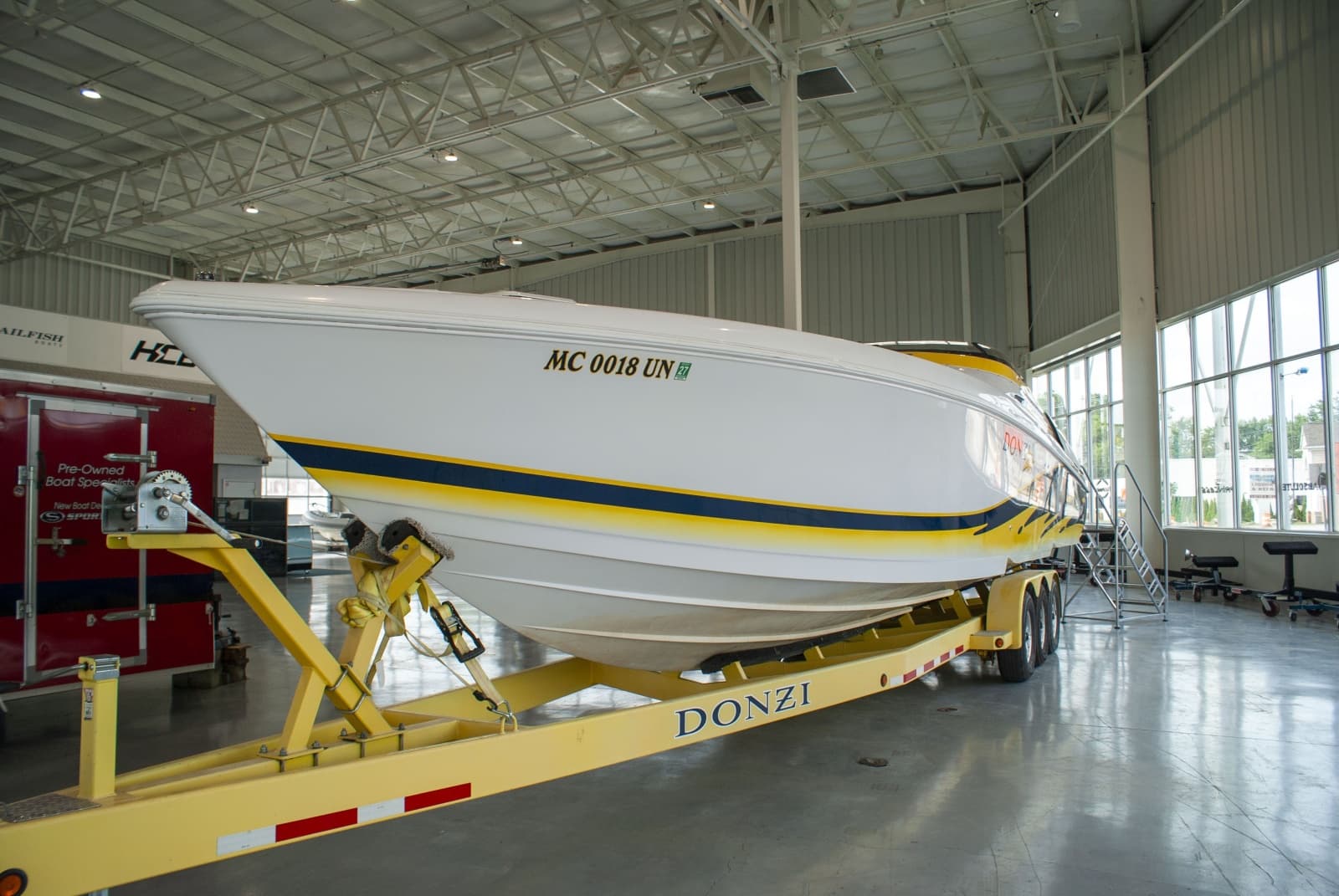 2004 Donzi 38 ZX - Photo 7