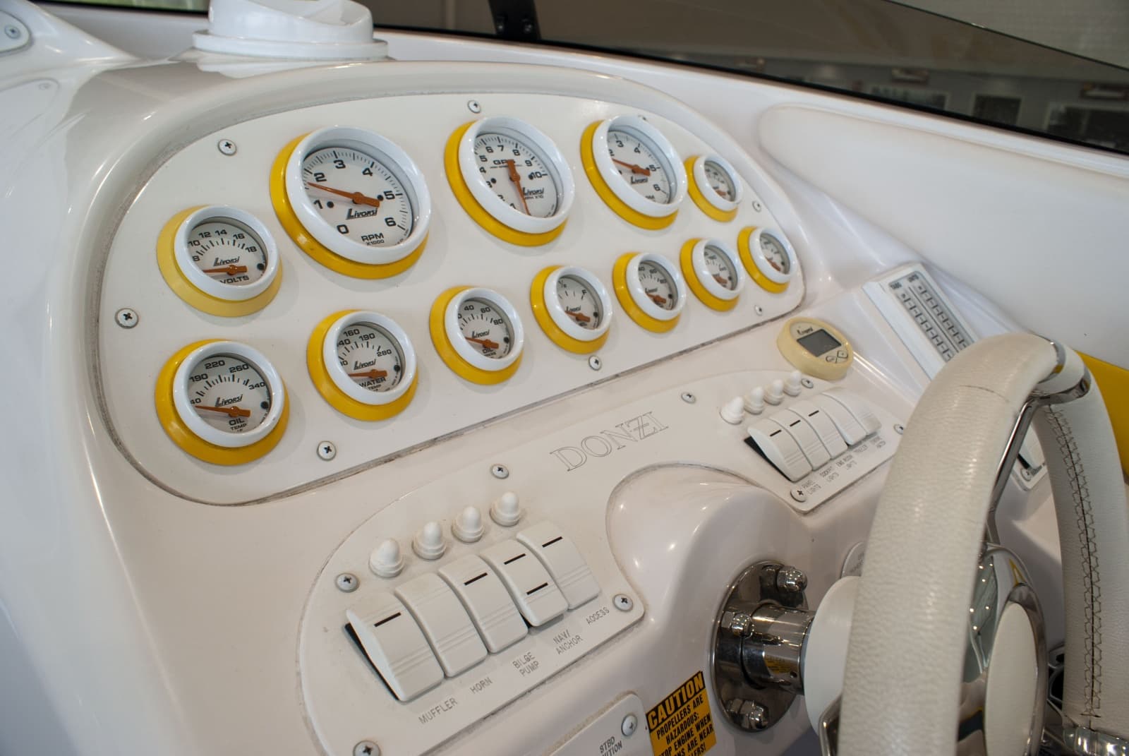2004 Donzi 38 ZX - Photo 15