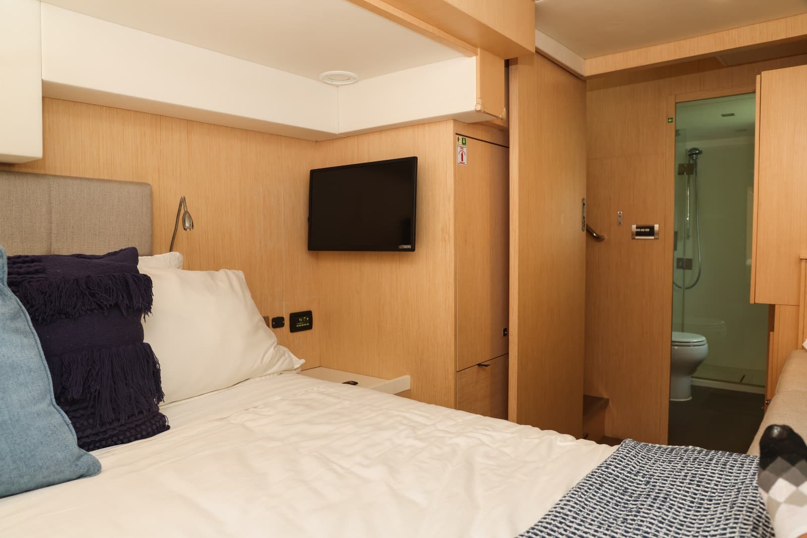 2019 Silent-Yachts  - Photo 22