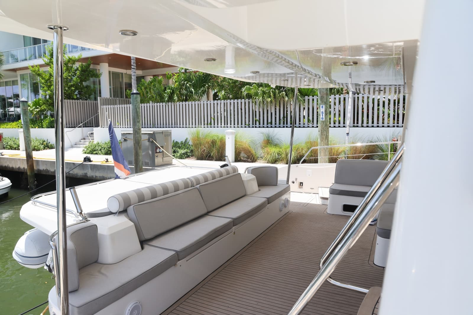 2019 Silent-Yachts  - Photo 7