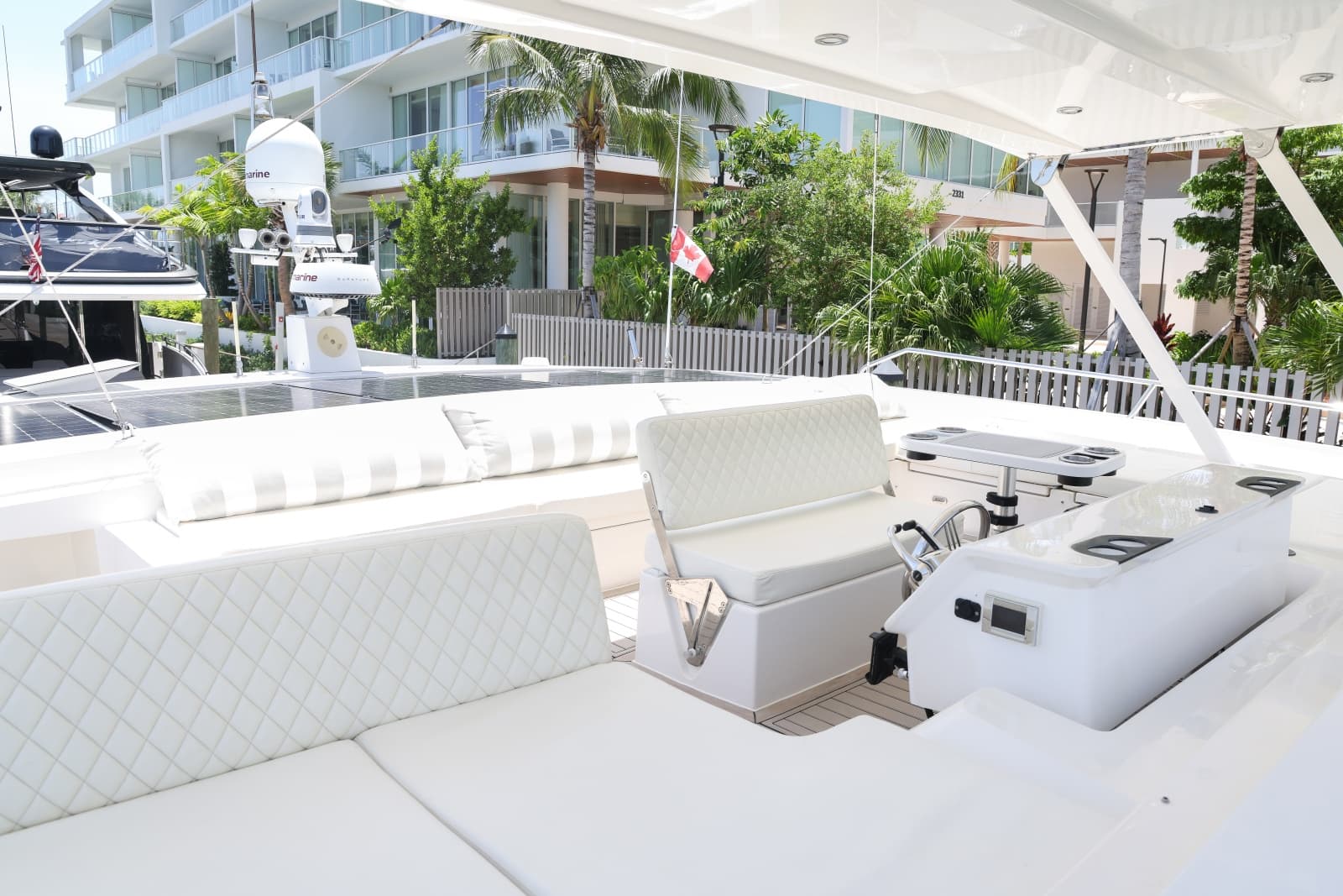 2019 Silent-Yachts  - Photo 12