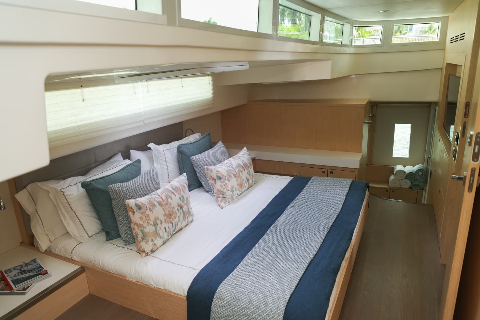 2019 Silent-Yachts  - Photo 38