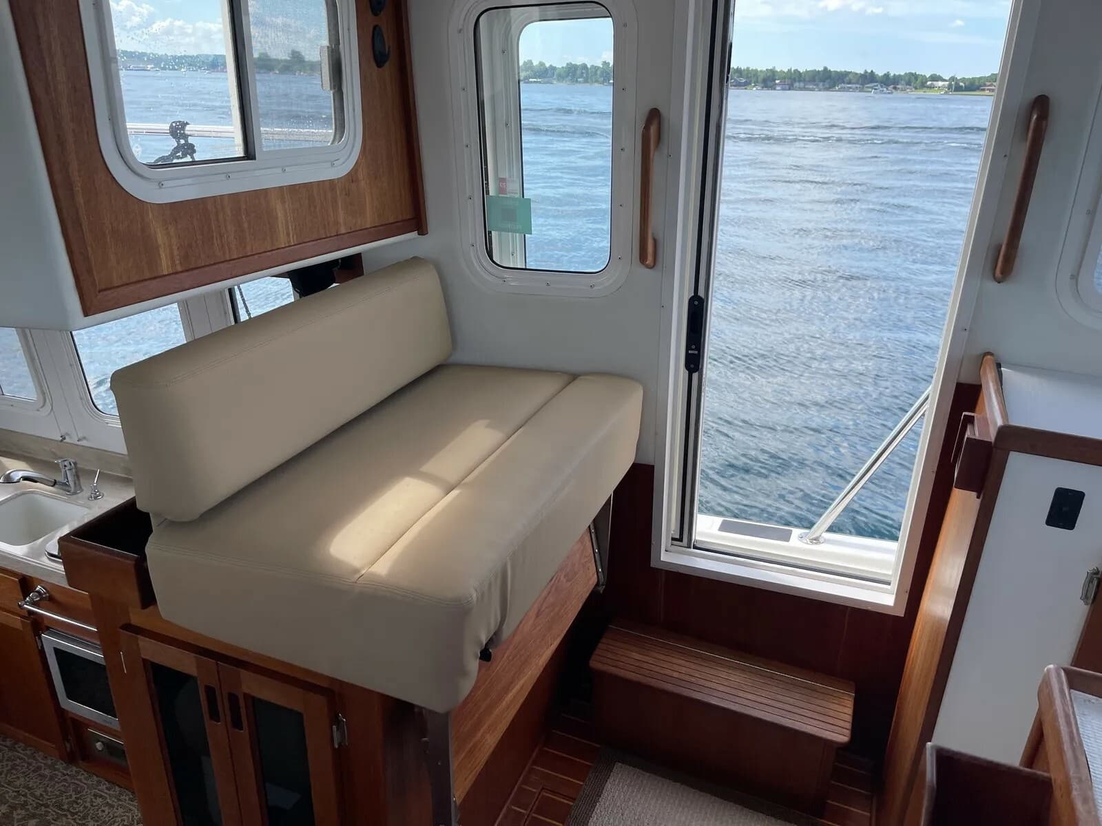 2010 Nordic Tugs 32/34 Pilothouse - Photo 34