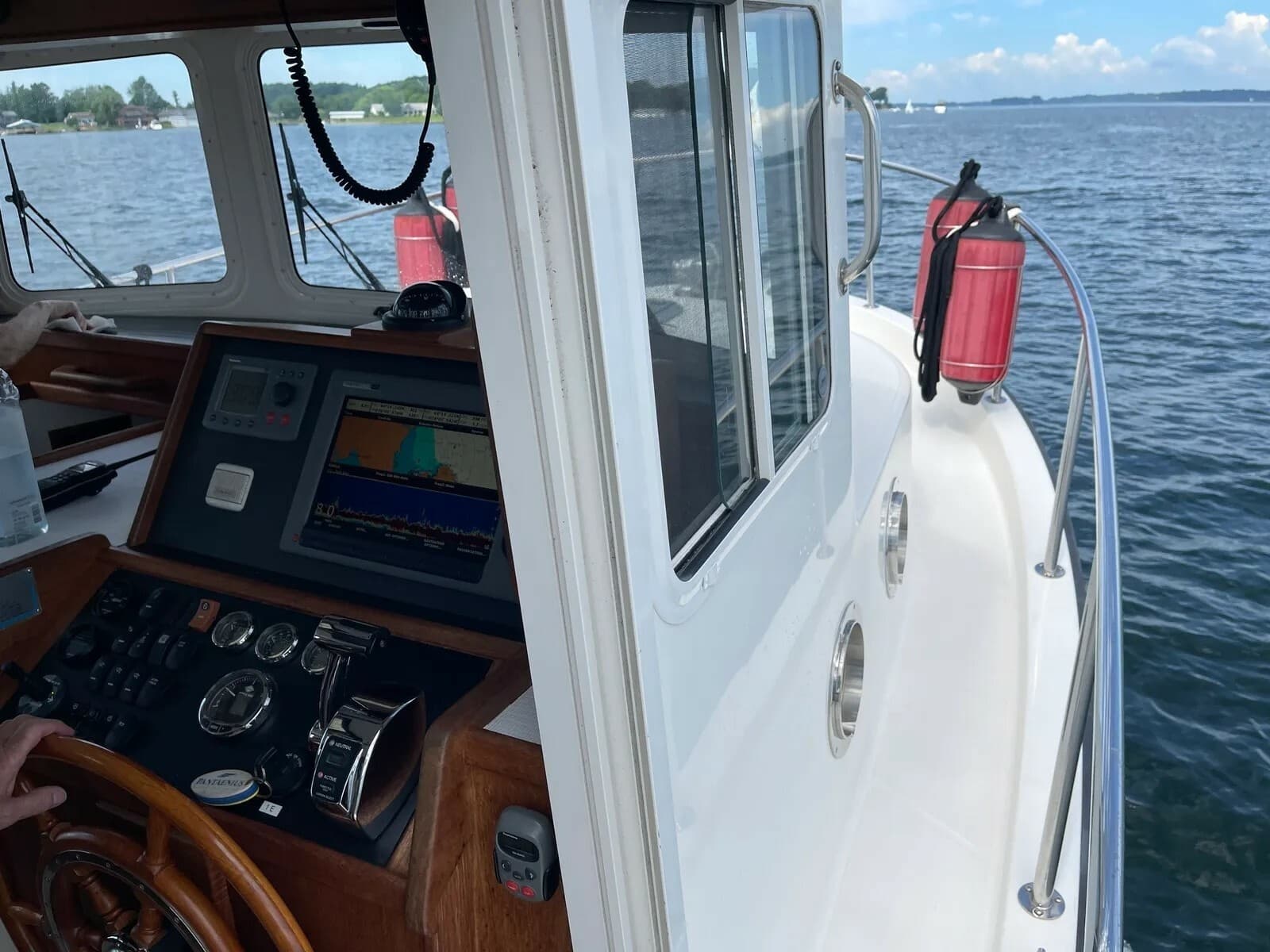 2010 Nordic Tugs 32/34 Pilothouse - Photo 16