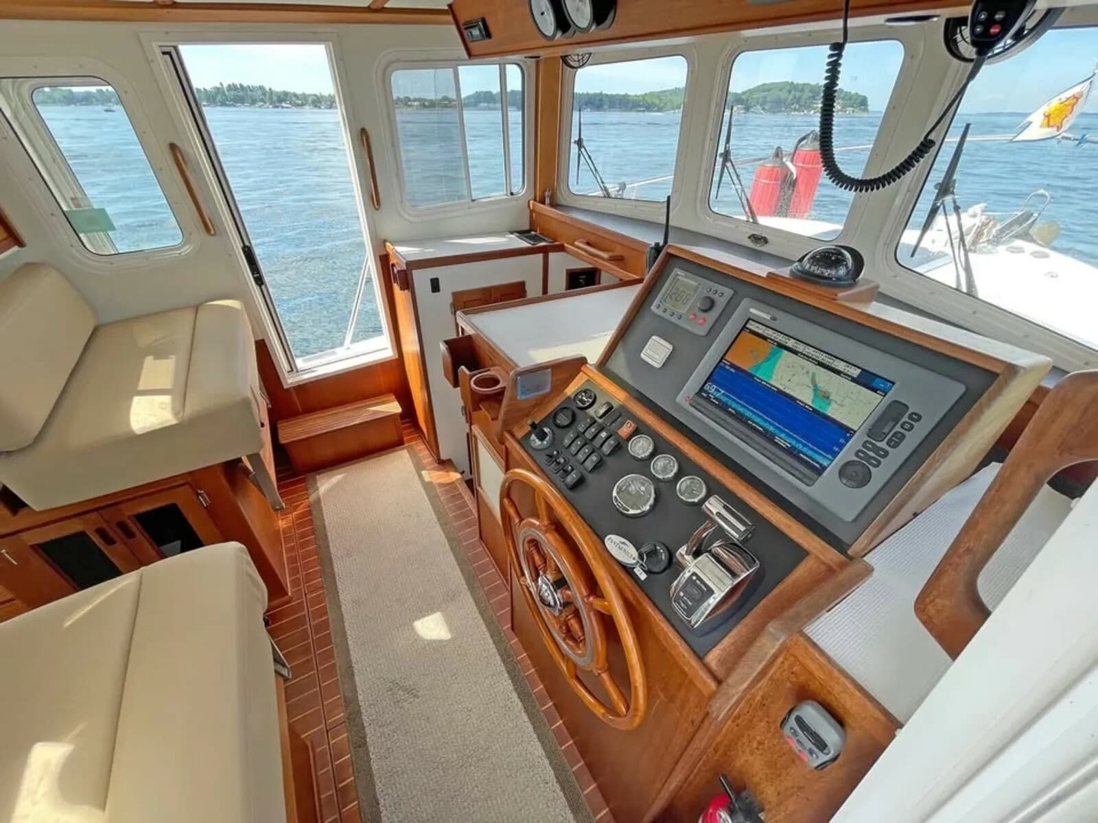 2010 Nordic Tugs 32/34 Pilothouse - Photo 30