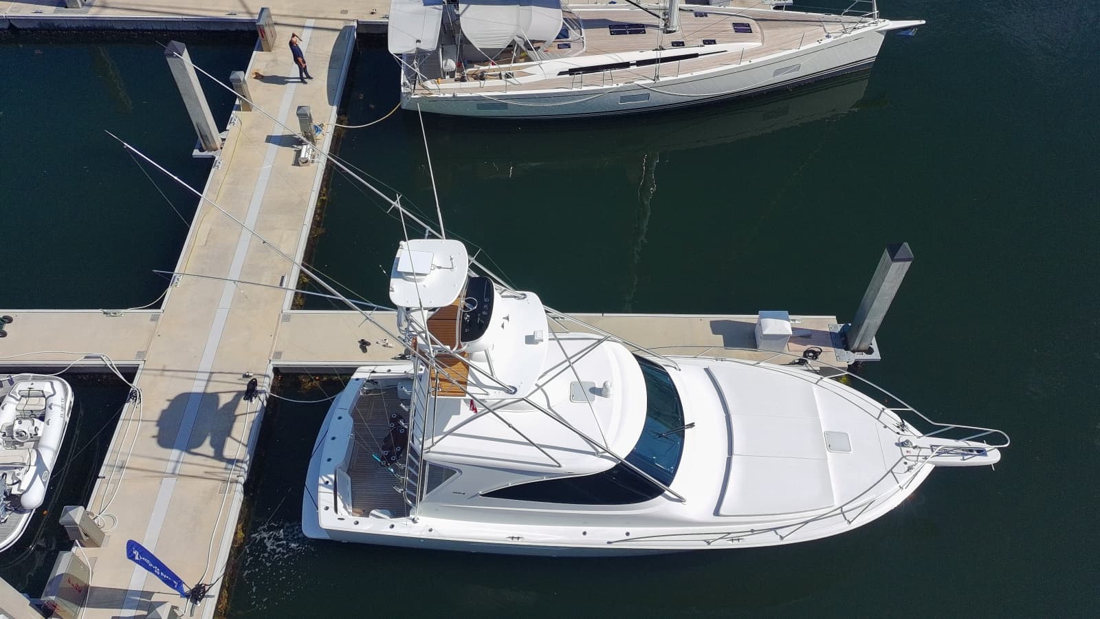 2020 Viking 44 Sport Coupe - Photo 5