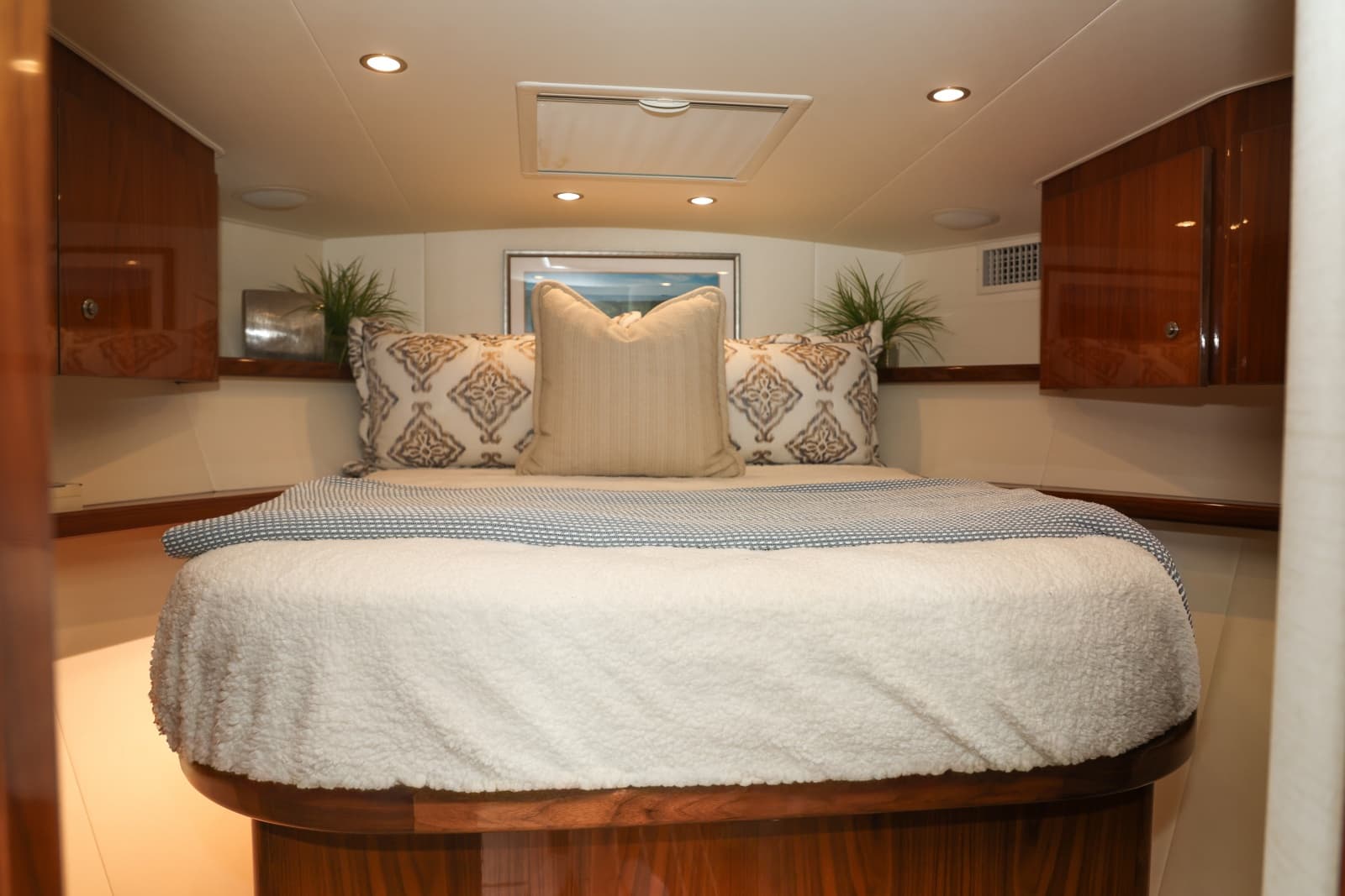 2020 Viking 44 Sport Coupe - Photo 39