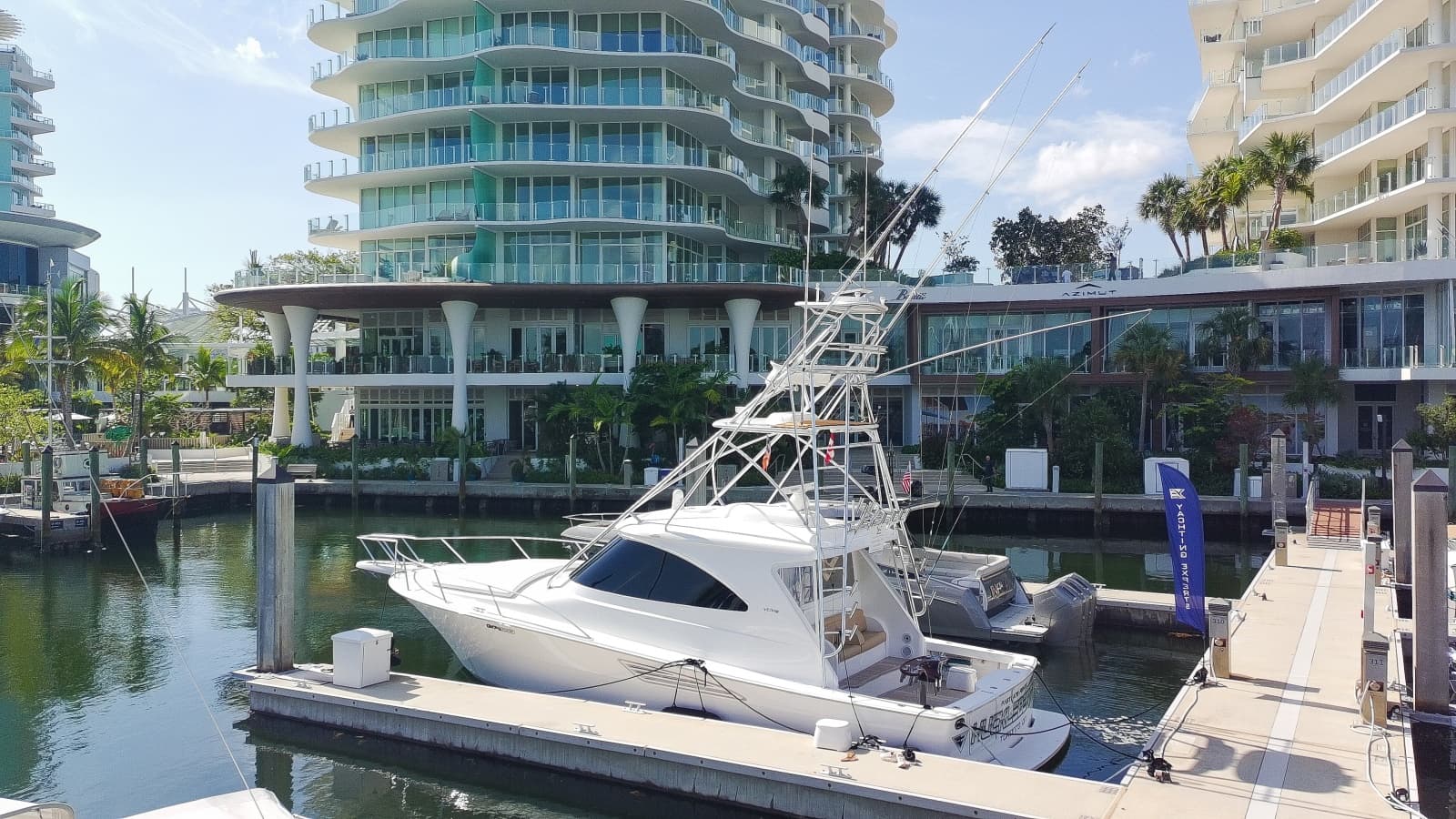 2020 Viking 44 Sport Coupe - Photo 1