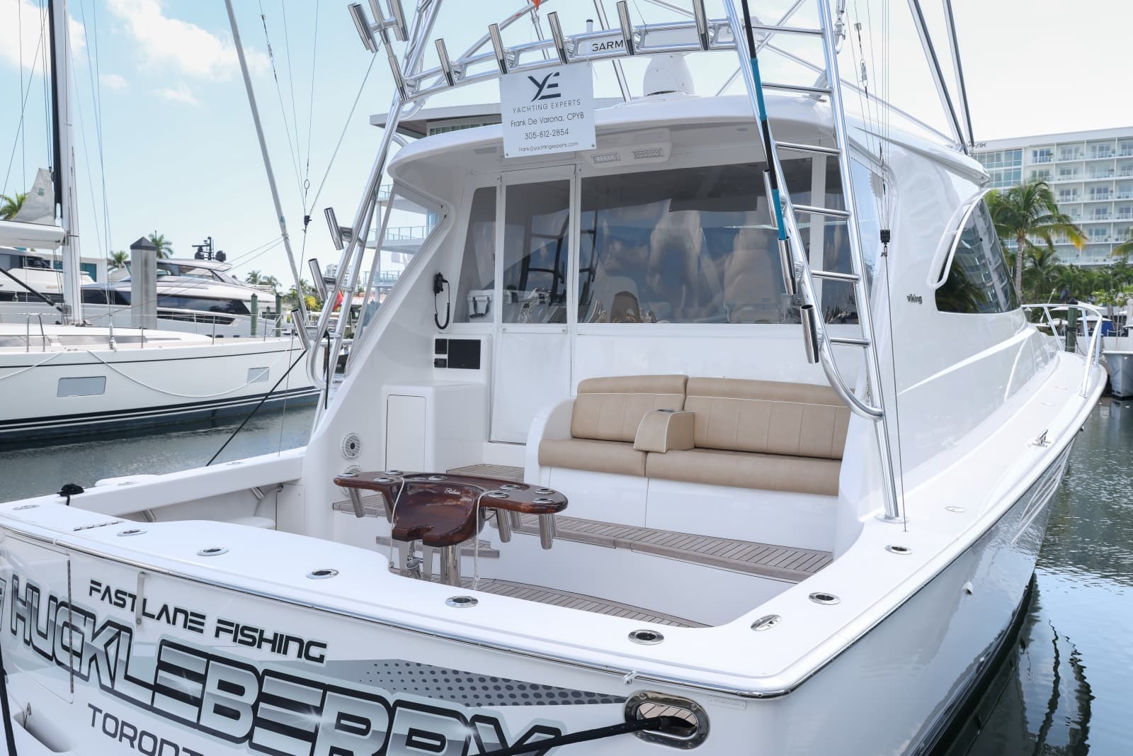 2020 Viking 44 Sport Coupe - Photo 26