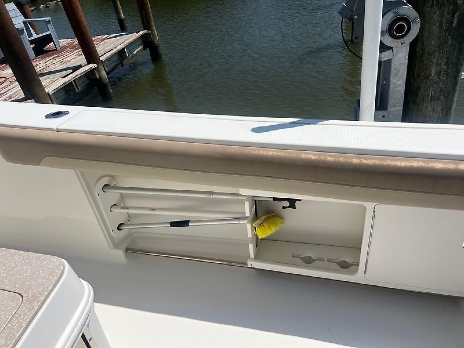 2017 Sailfish 320 CC - Photo 24