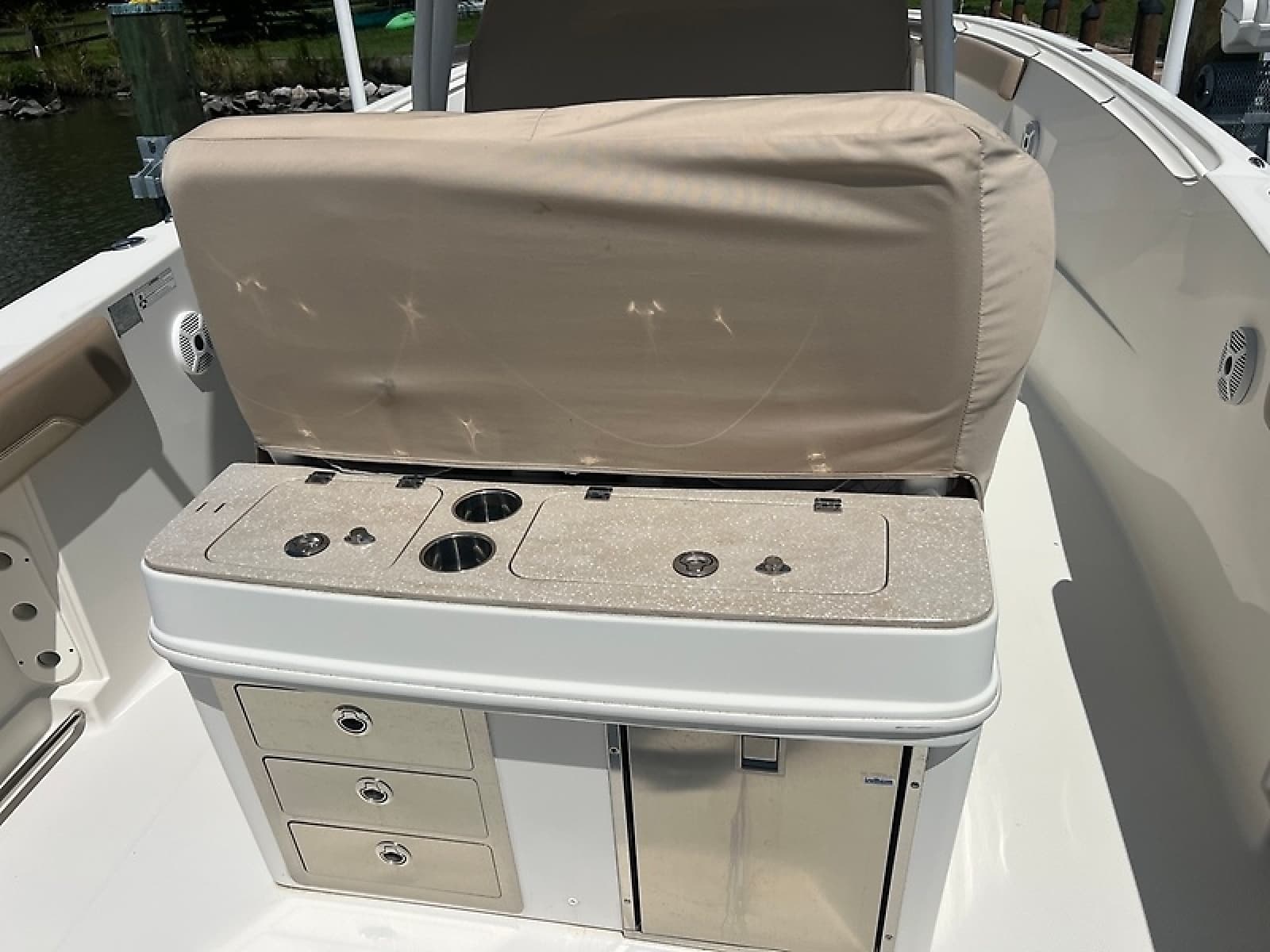 2017 Sailfish 320 CC - Photo 33