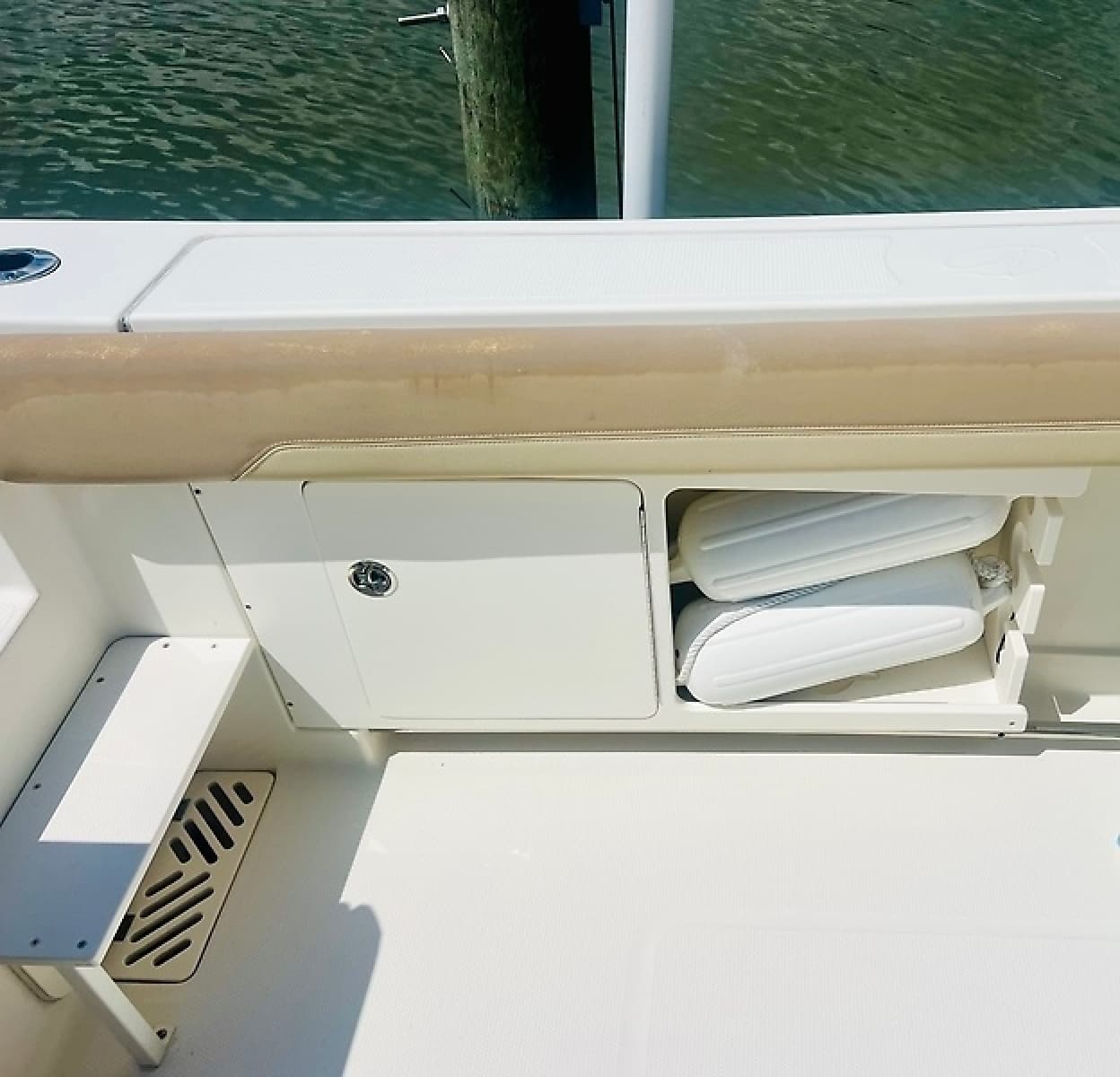 2017 Sailfish 320 CC - Photo 25