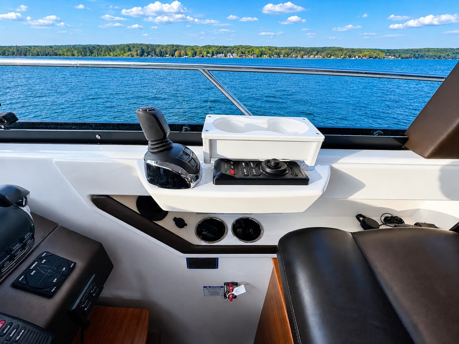2016 Tiara Yachts 44 Coupe - Photo 45