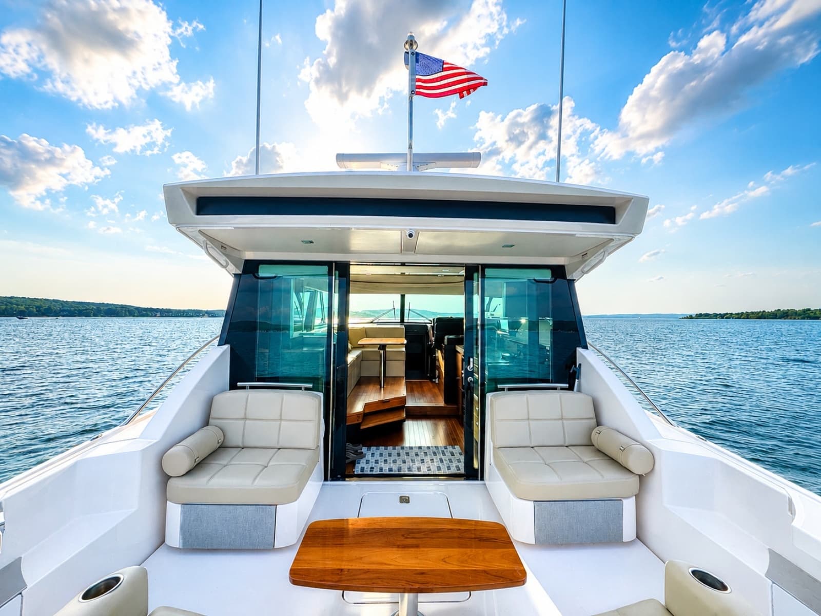 2016 Tiara Yachts 44 Coupe - Photo 15