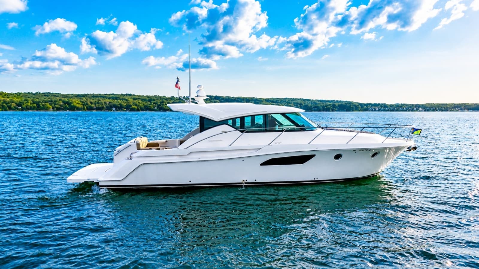 2016 Tiara Yachts 44 Coupe - Photo 10