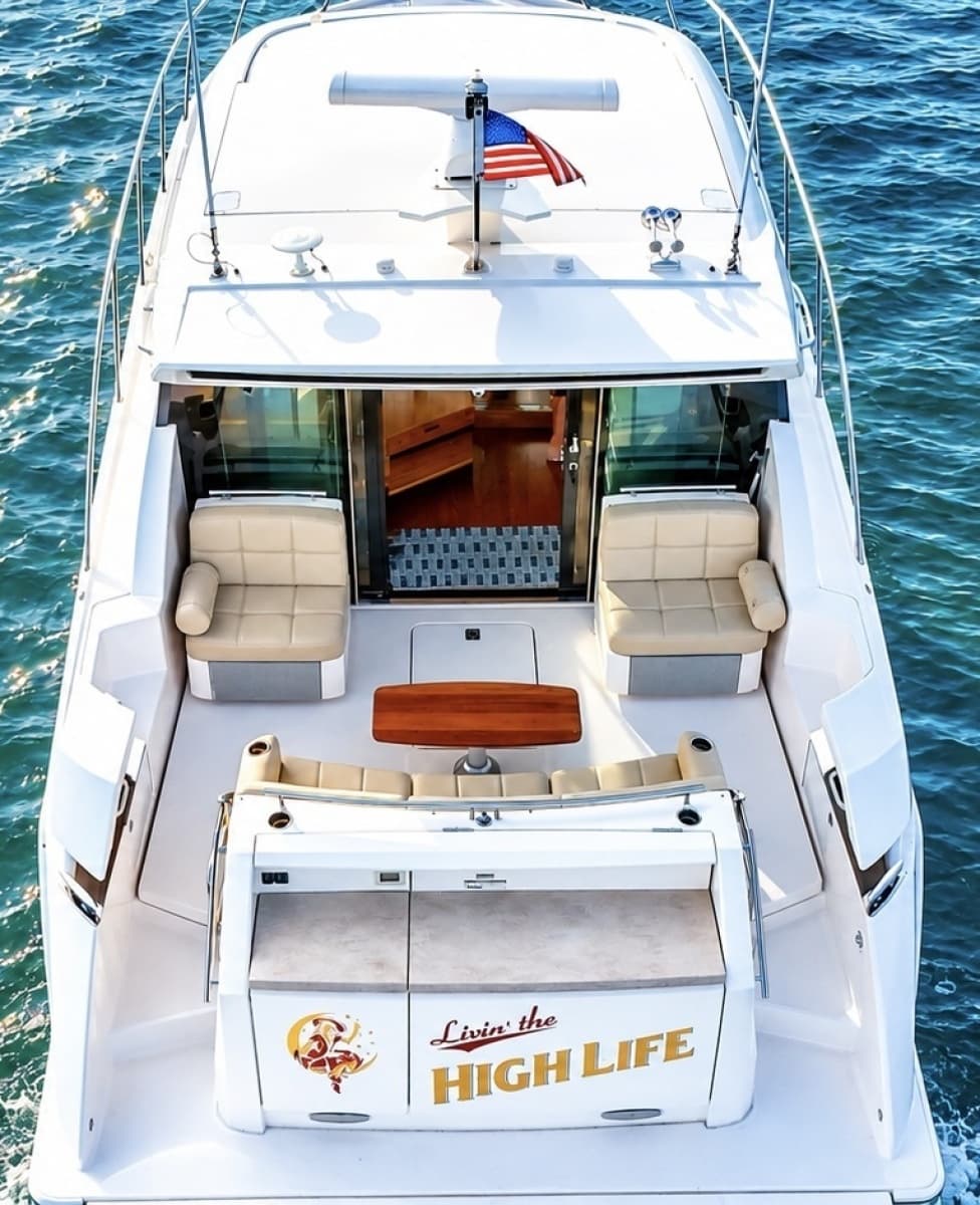 2016 Tiara Yachts 44 Coupe - Photo 25