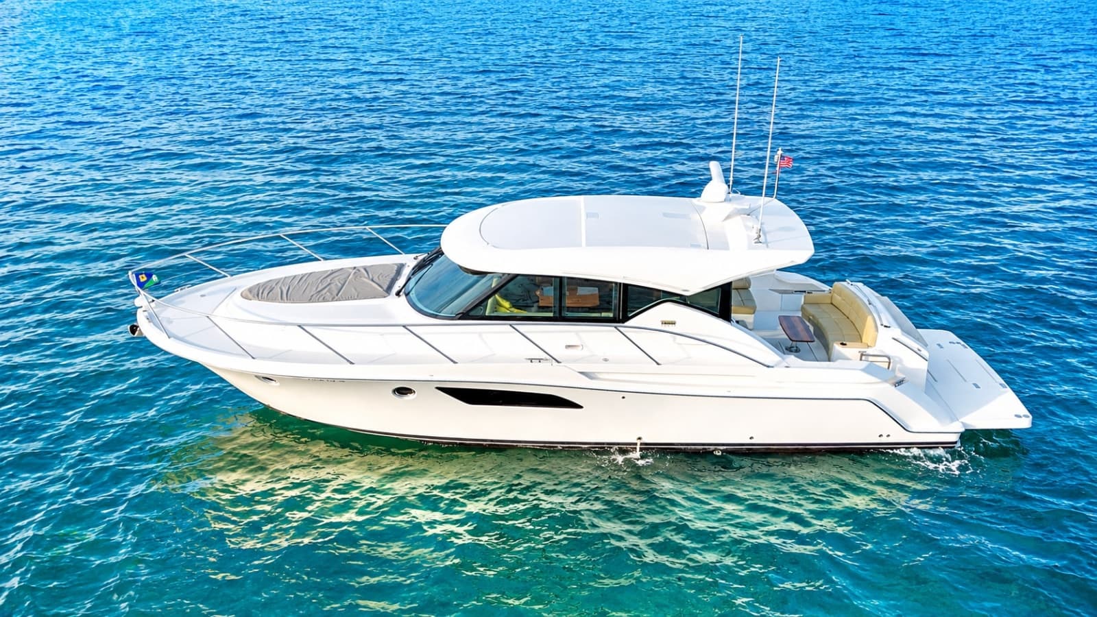 2016 Tiara Yachts 44 Coupe - Photo 77