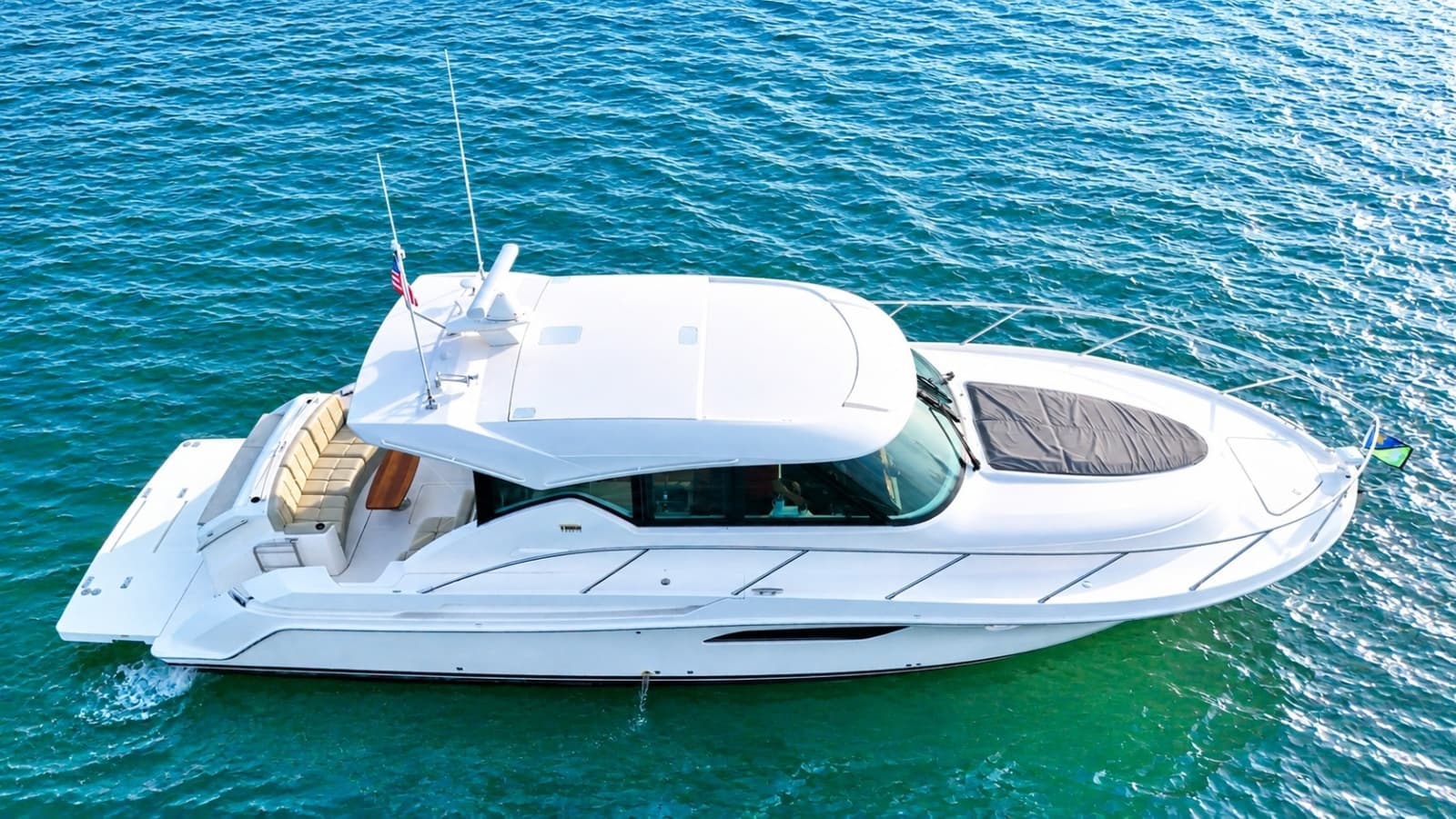 2016 Tiara Yachts 44 Coupe - Photo 70