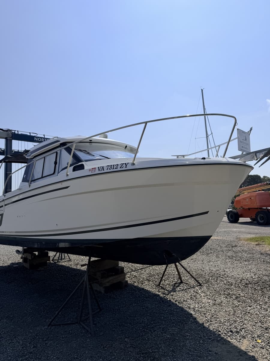 2022 Jeanneau NC 795 - Photo 8