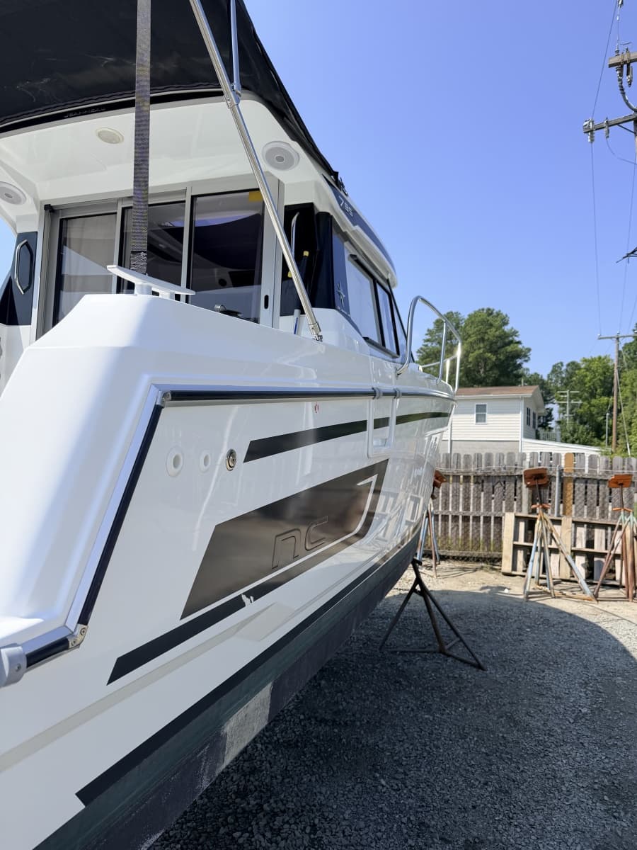 2022 Jeanneau NC 795 - Photo 3