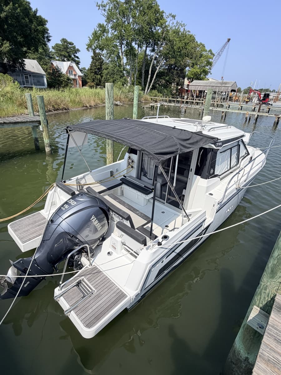 2022 Jeanneau NC 795 - Photo 3