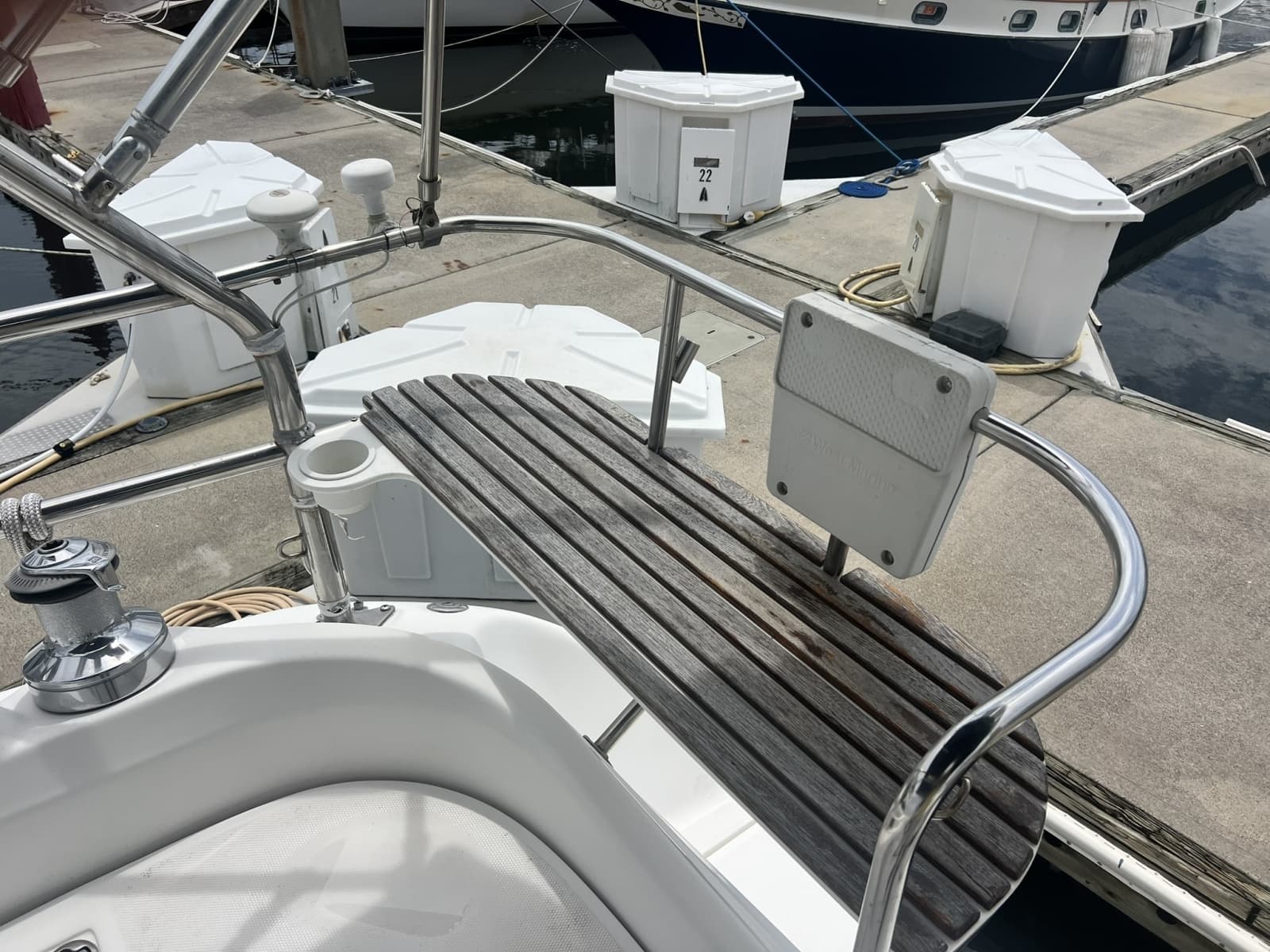 2007 Hunter 41 Deck Salon - Photo 9