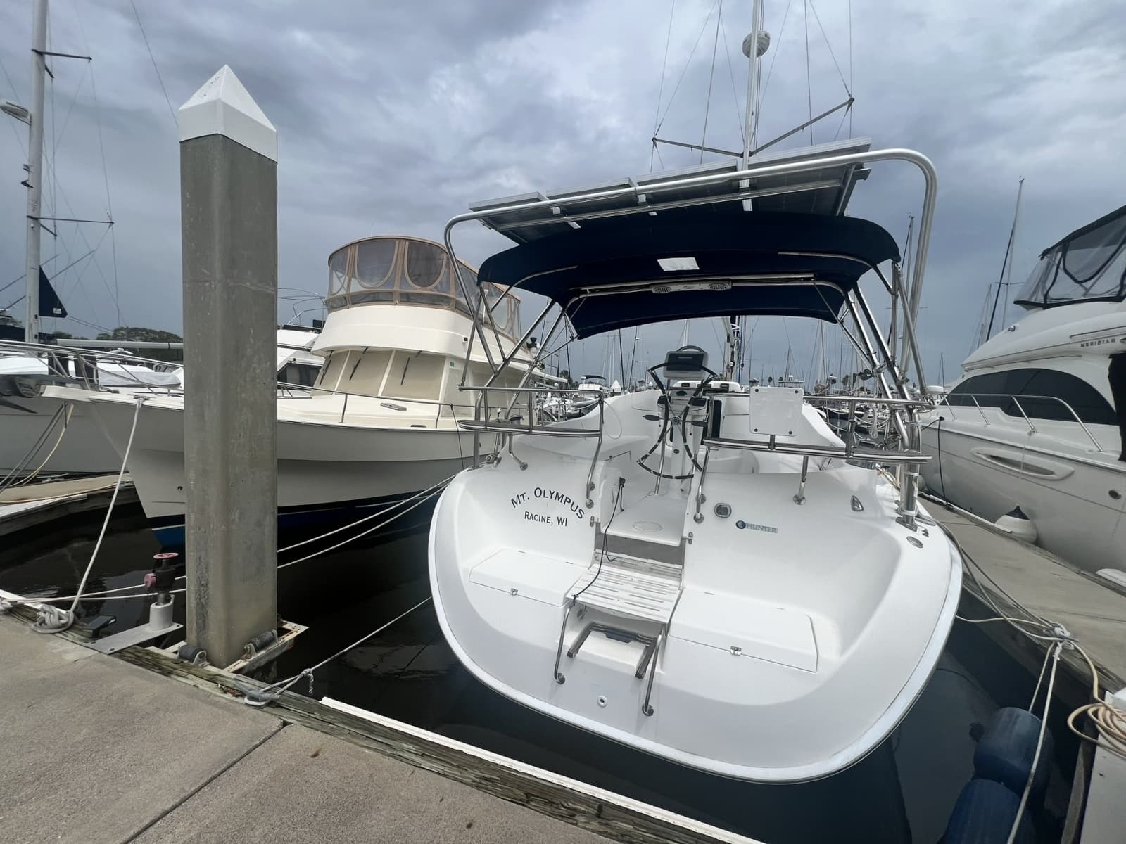 2007 Hunter 41 Deck Salon - Photo 2