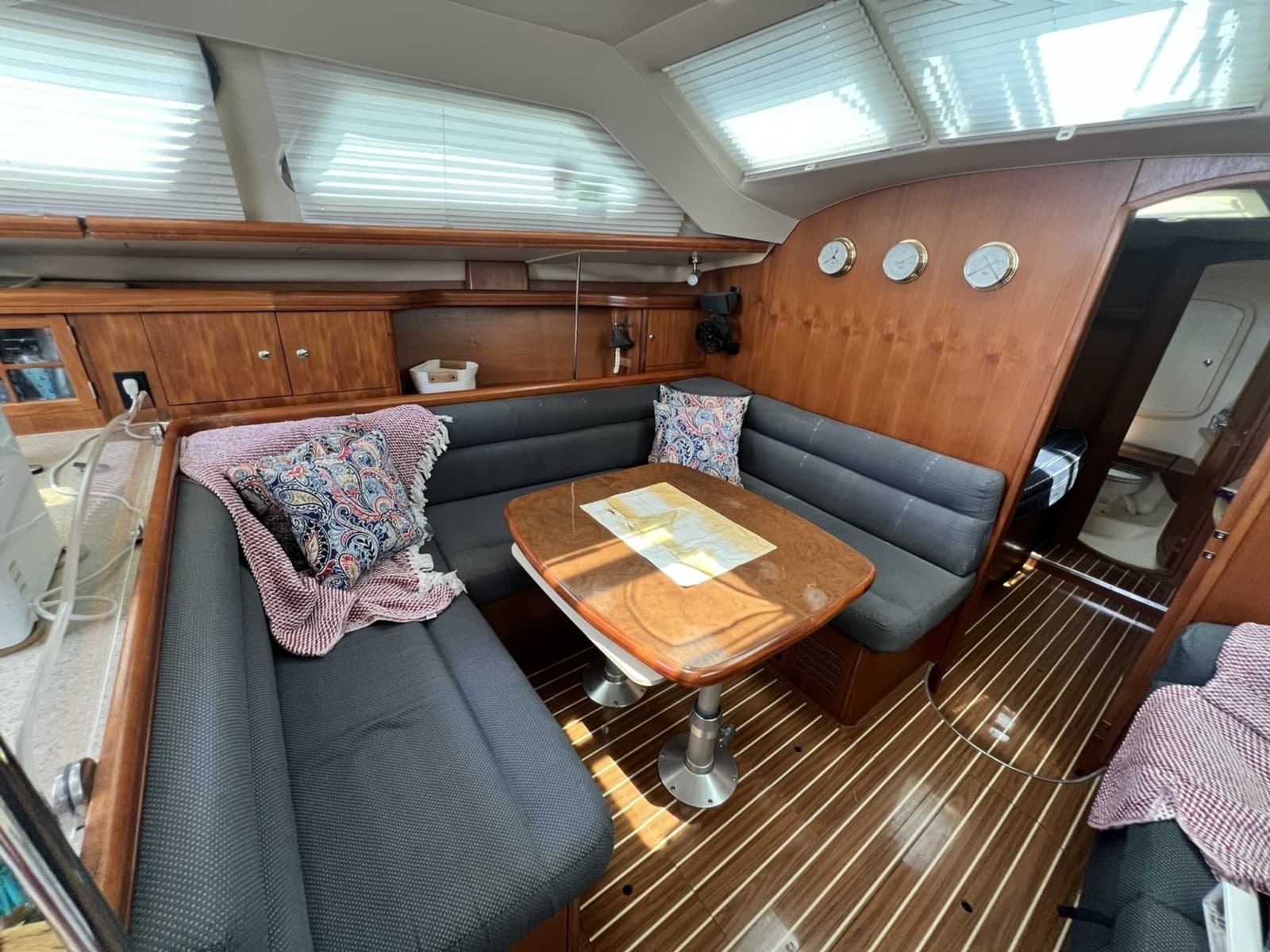 2007 Hunter 41 Deck Salon - Photo 46