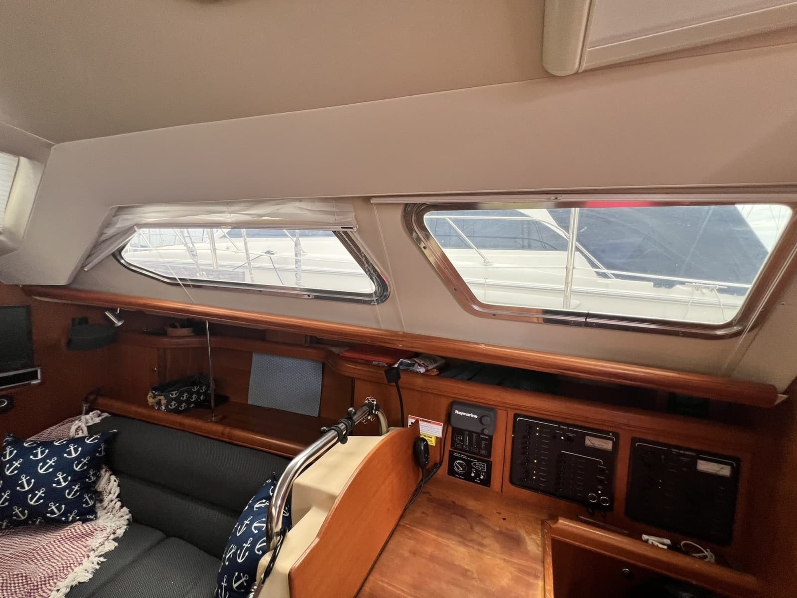 2007 Hunter 41 Deck Salon - Photo 37