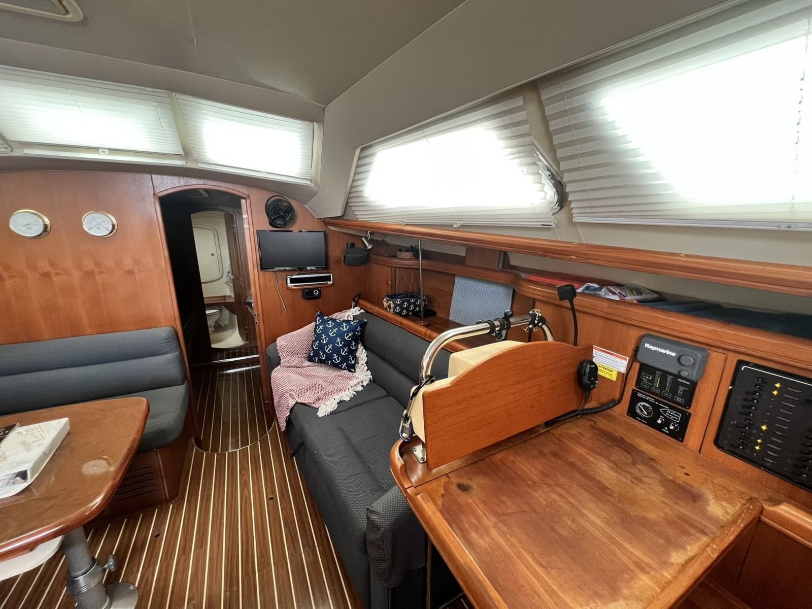 2007 Hunter 41 Deck Salon - Photo 36