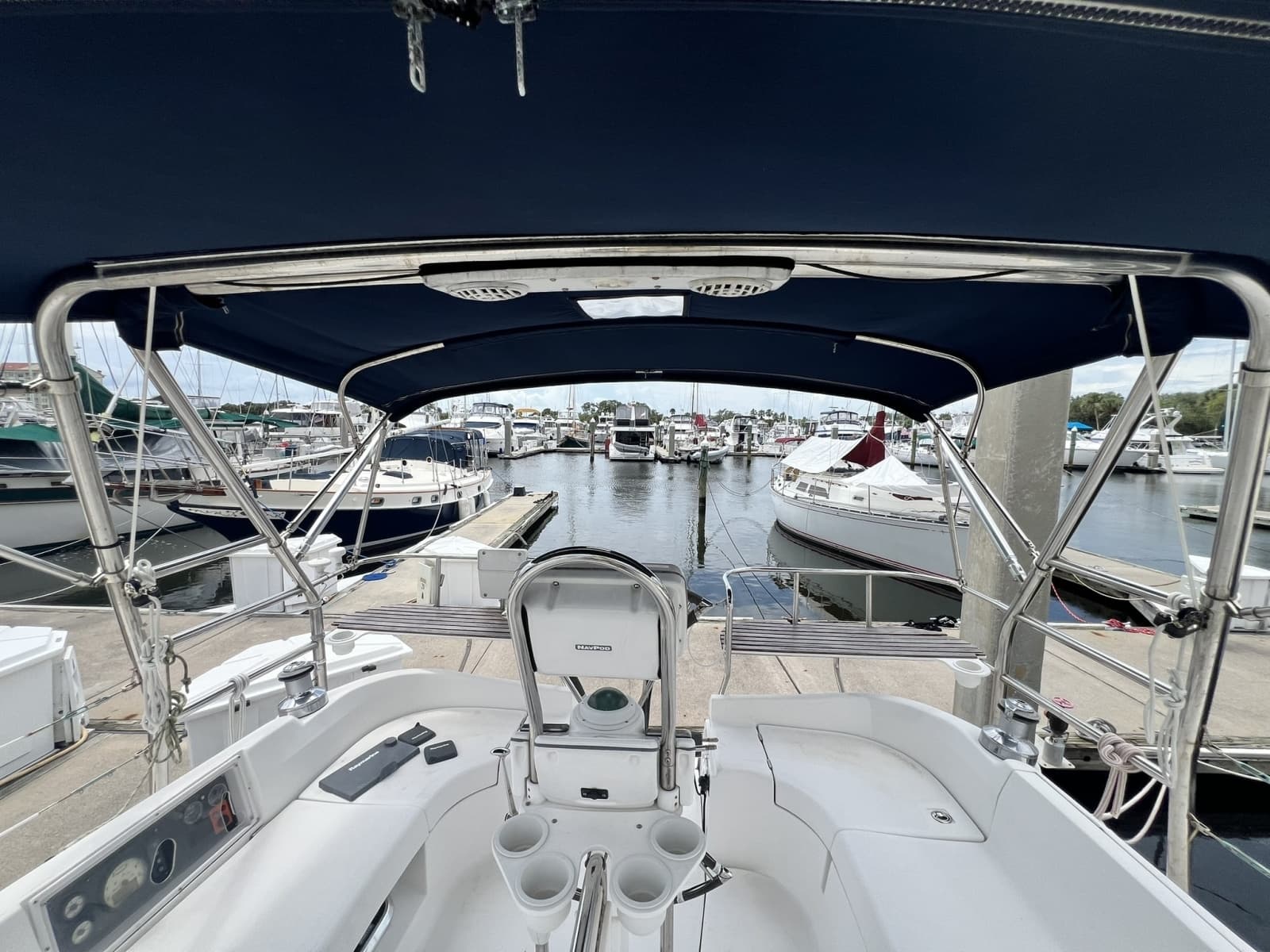 2007 Hunter 41 Deck Salon - Photo 8