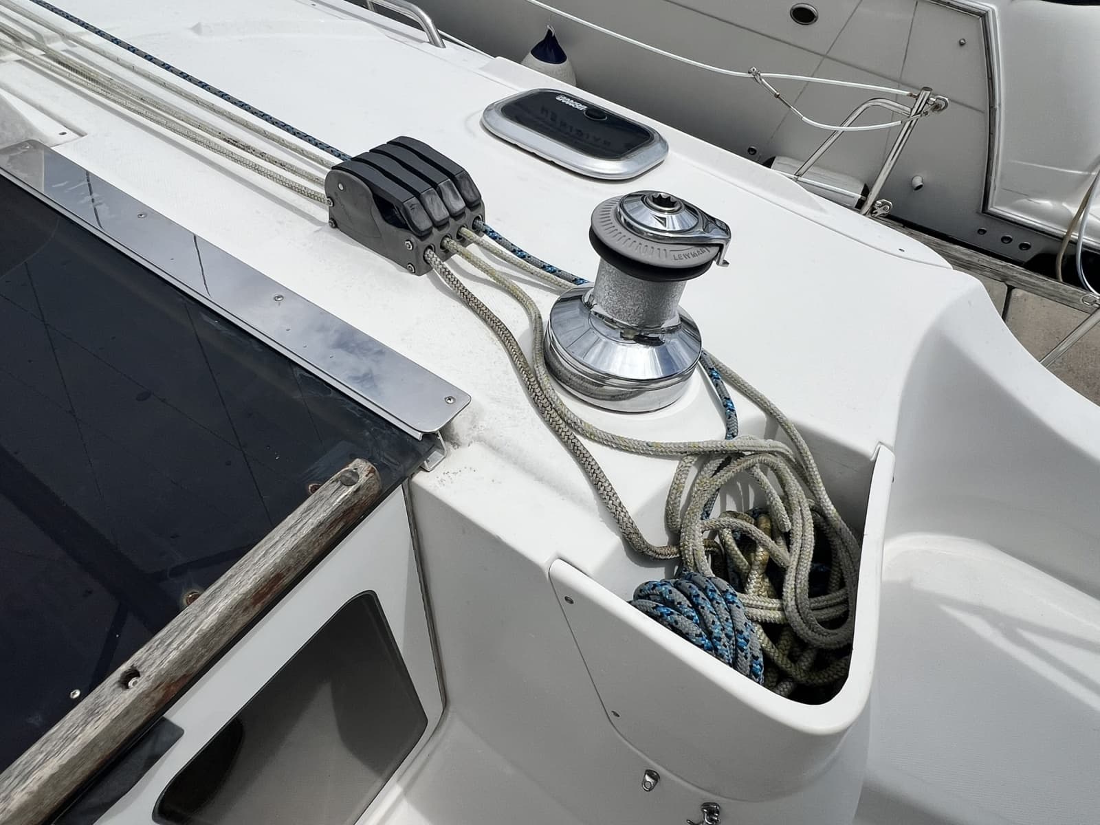 2007 Hunter 41 Deck Salon - Photo 13