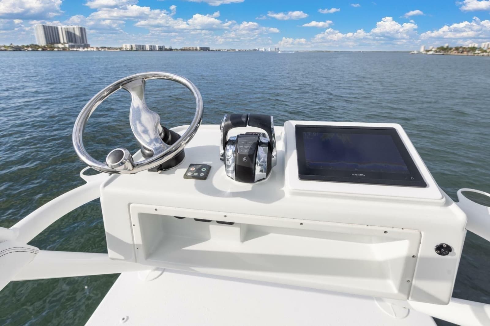 2015 Yellowfin 39 Offshore - Photo 17